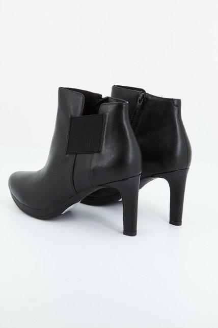 CLARKS AMBYR RISE en color NEGRO (4)