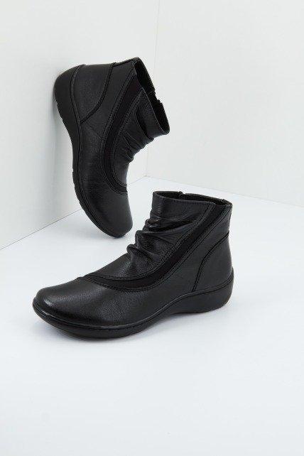 CLARKS CORA DERBY en color NEGRO (1)
