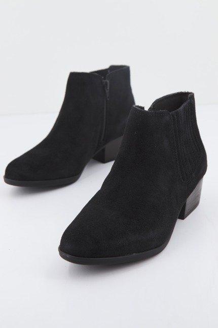CLARKS CAIL STRAP en color NEGRO (2)