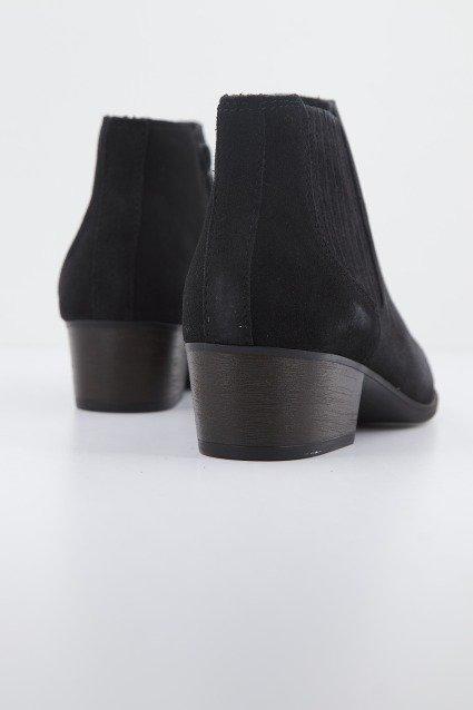 CLARKS CAIL STRAP en color NEGRO (3)