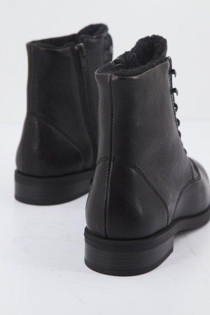 CLARKS MEMI LACE en color NEGRO (3)