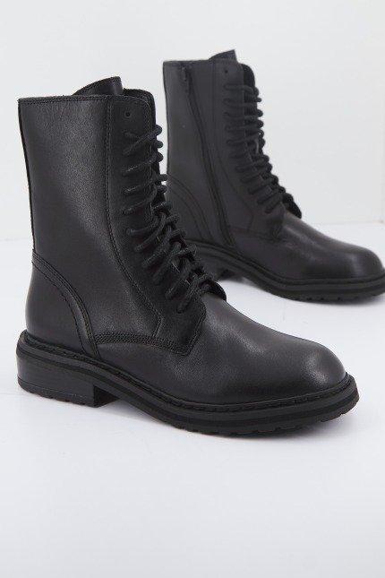 CLARKS TILHAM LACE en color NEGRO (2)