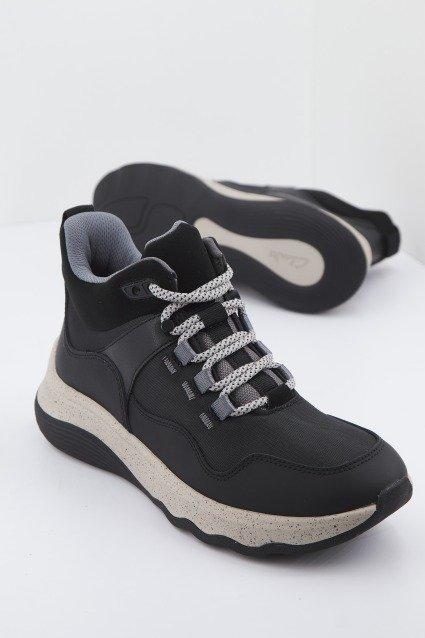 CLARKS JAUNT LO en color NEGRO (1)