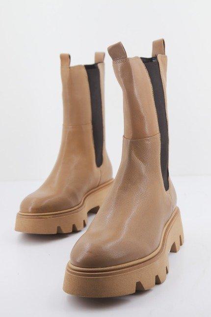 CLARKS MOTIVE. TOP en color MARRON CLARO (1)