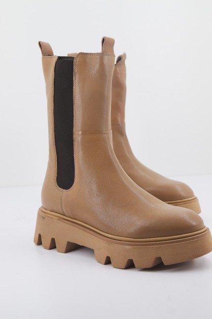 CLARKS MOTIVE. TOP en color MARRON CLARO (2)