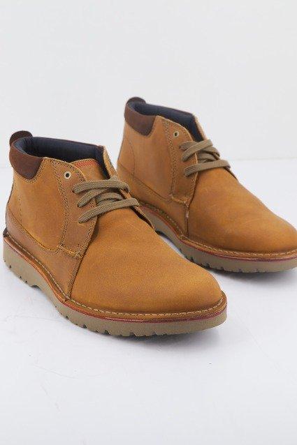 CLARKS VARGO MID en color MARRON CLARO (1)