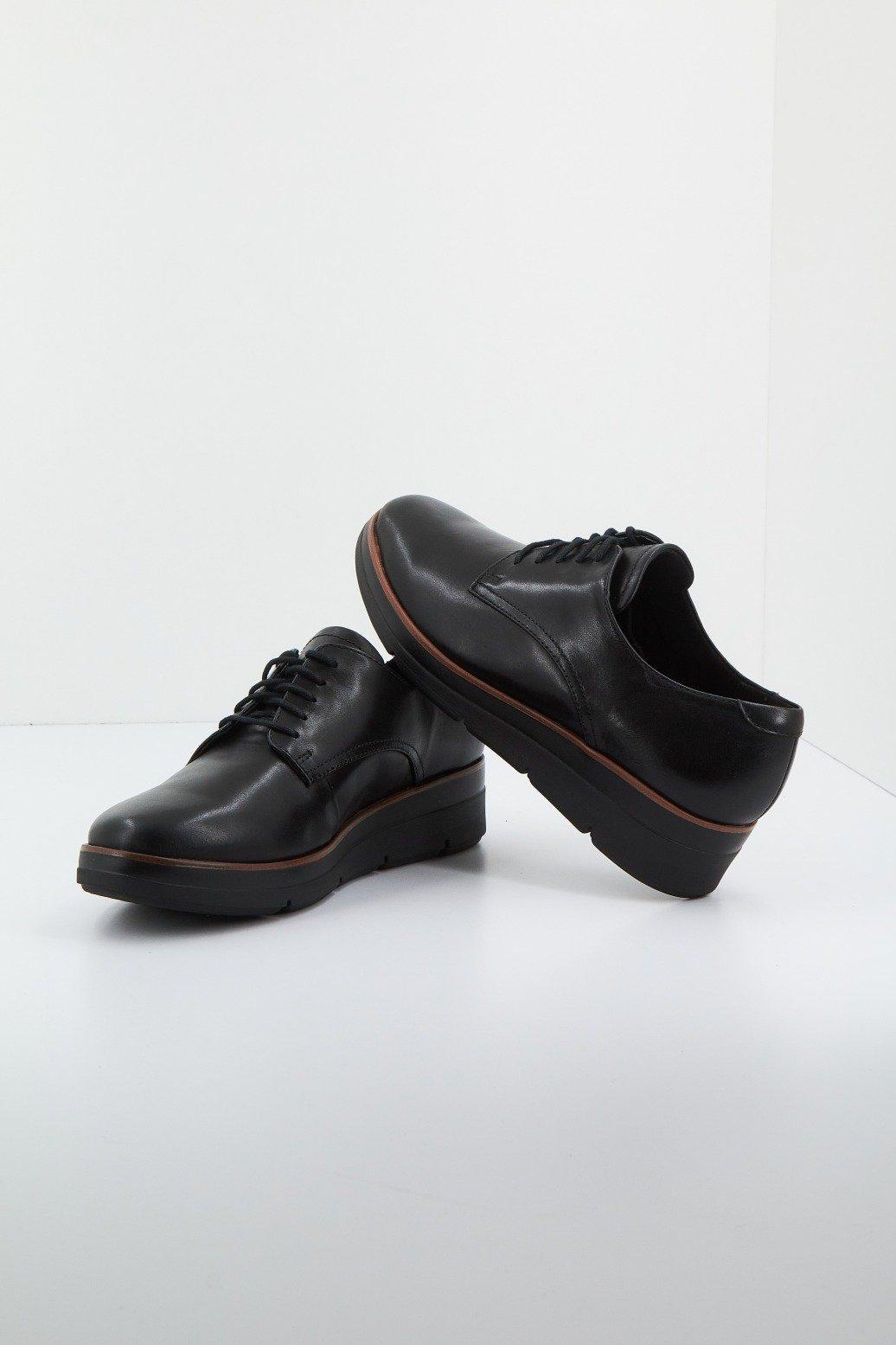 CLARKS SHAYLIN LACE en color NEGRO (4)