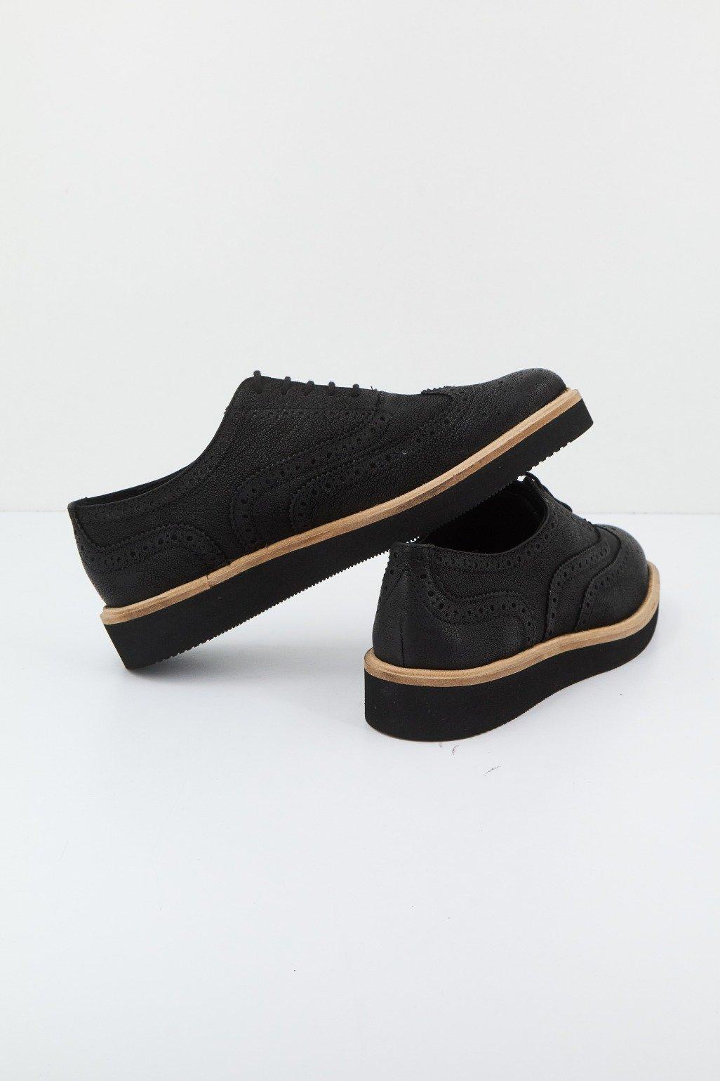 CLARKS BAILLE BROGUE en color NEGRO (4)