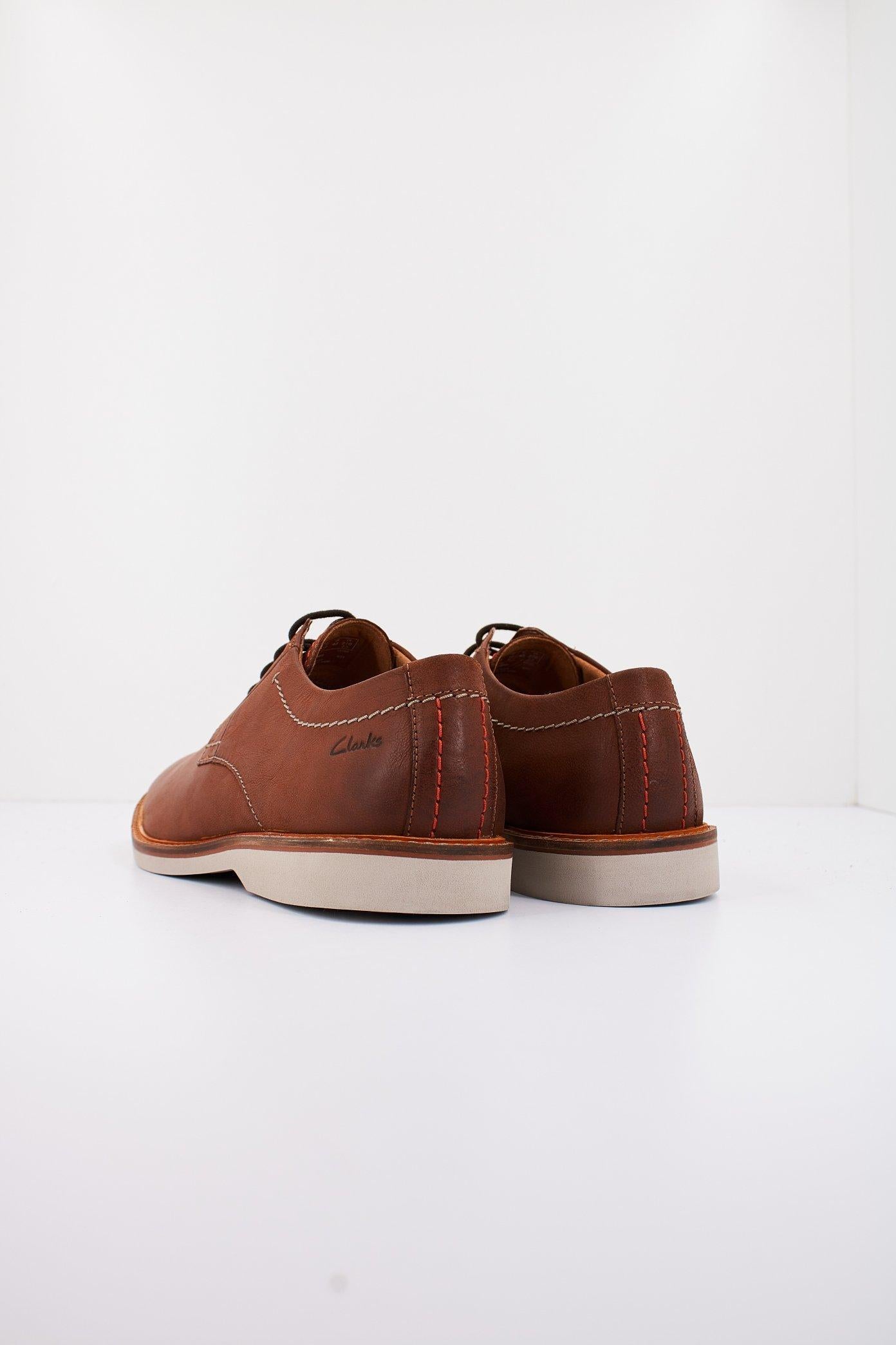 CLARKS ATTICUS LTLACE en color MARRON (3)