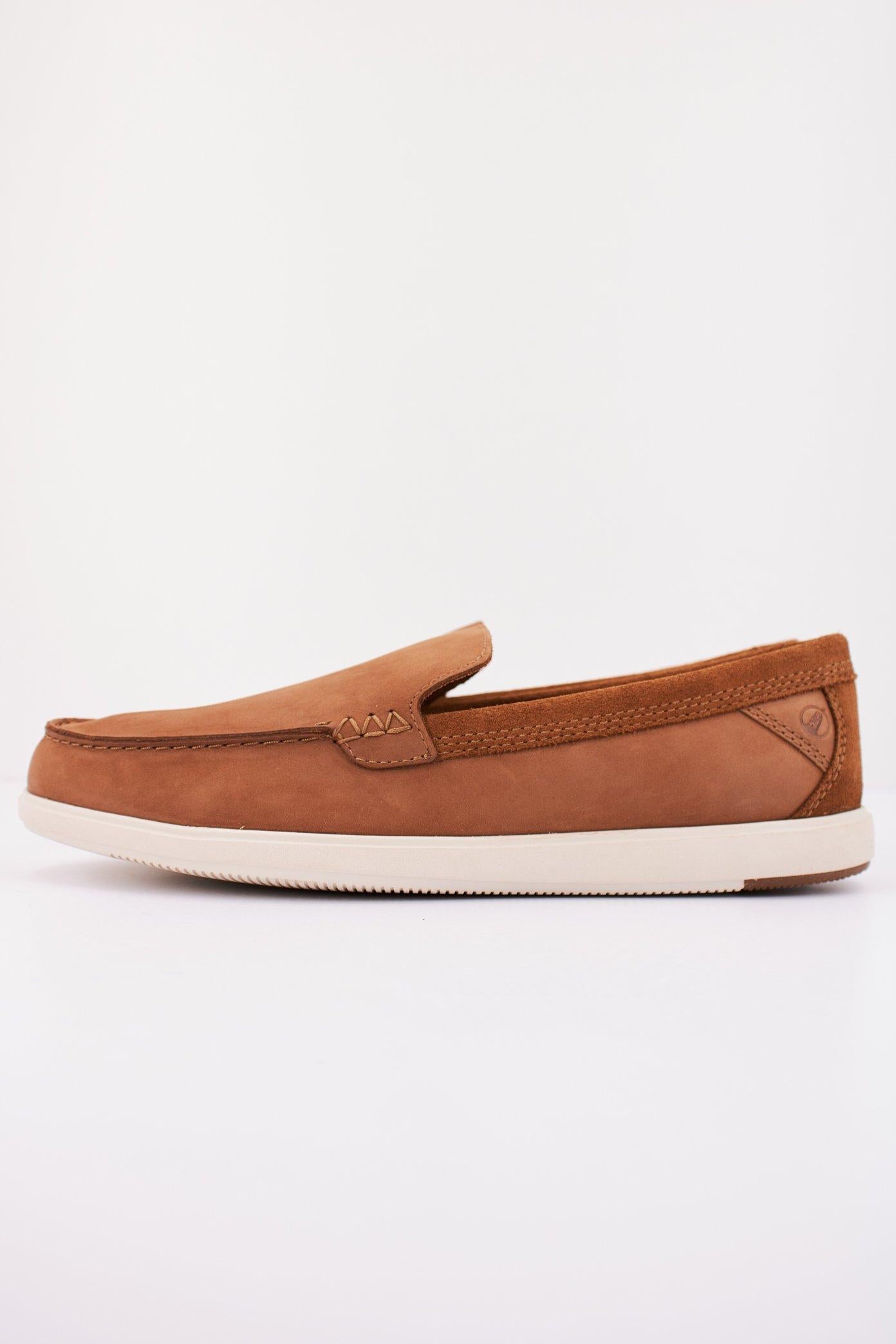 CLARKS BRATTON LOAFER en color MARRON (1)