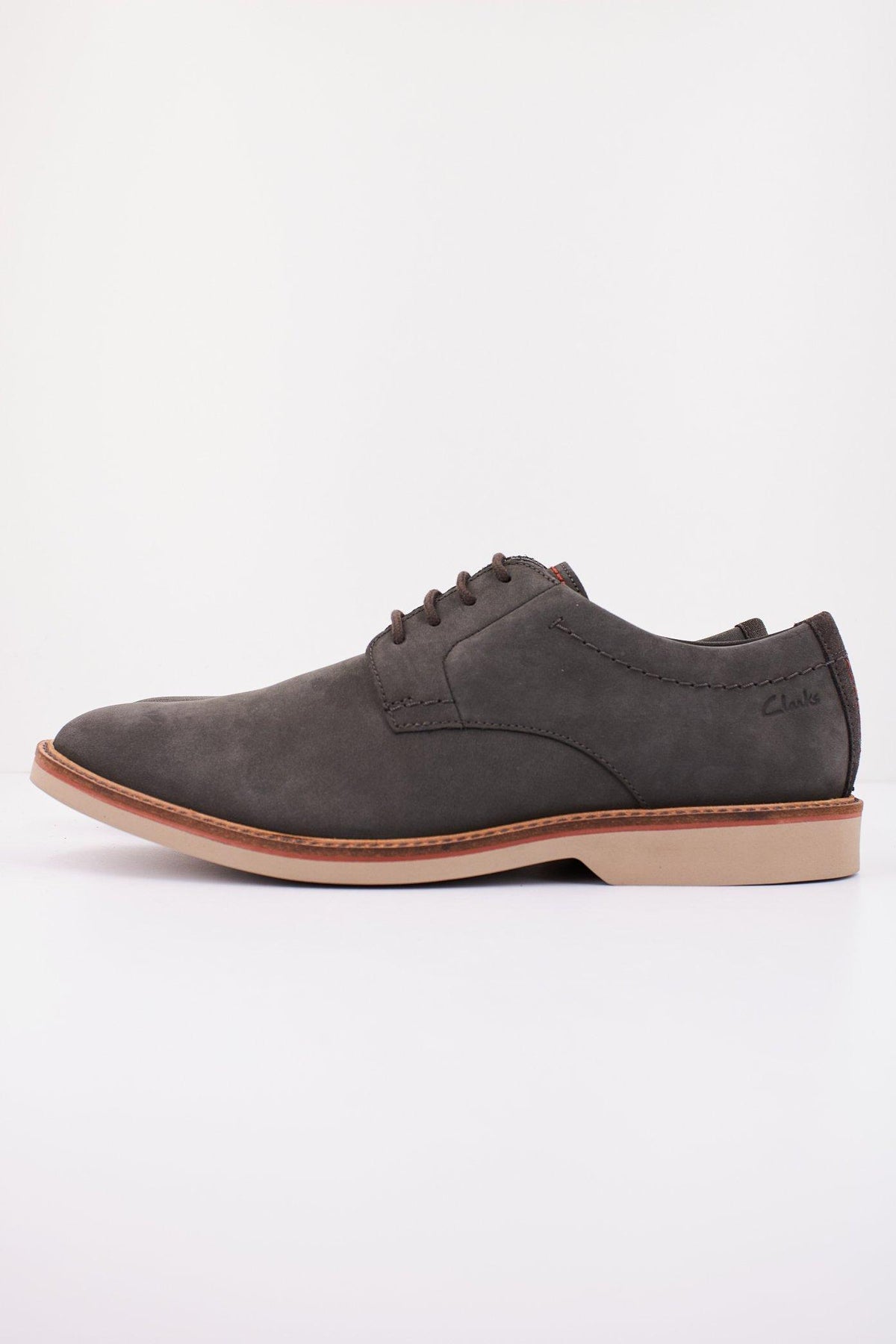 CLARKS ATTICUS LTLACE en color GRIS (1)
