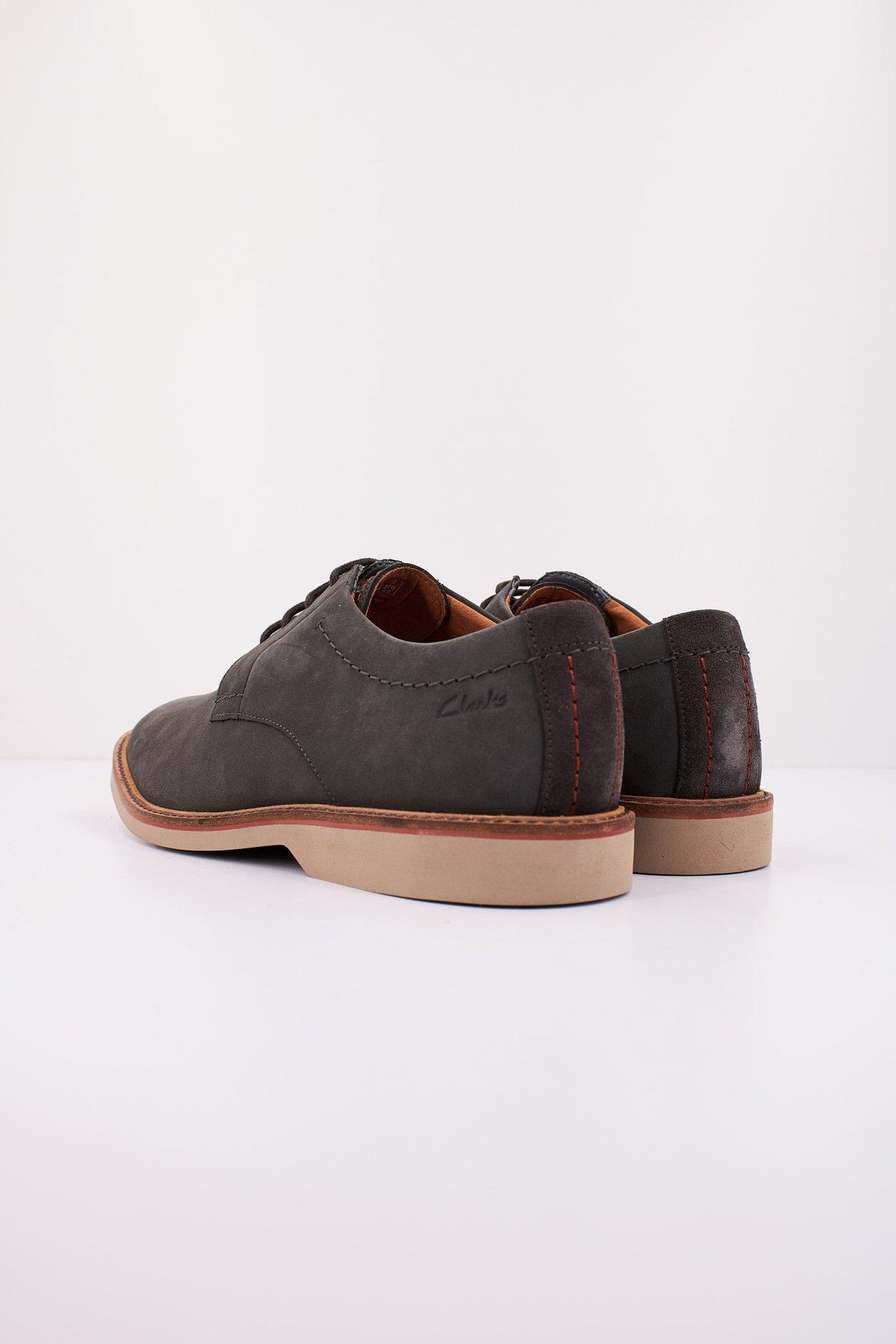 CLARKS ATTICUS LTLACE en color GRIS (3)