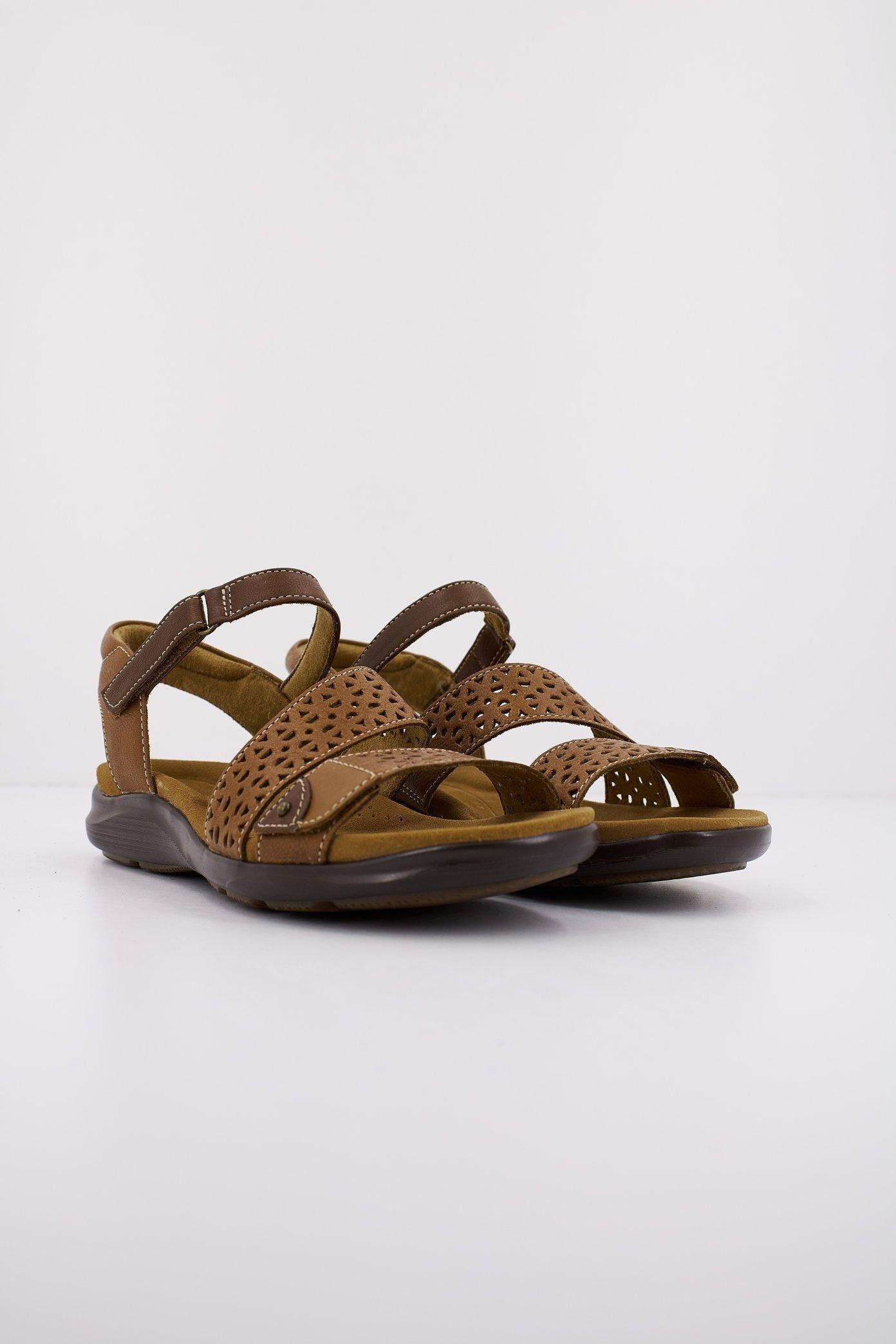 CLARKS KITLY WAY en color MARRON (2)