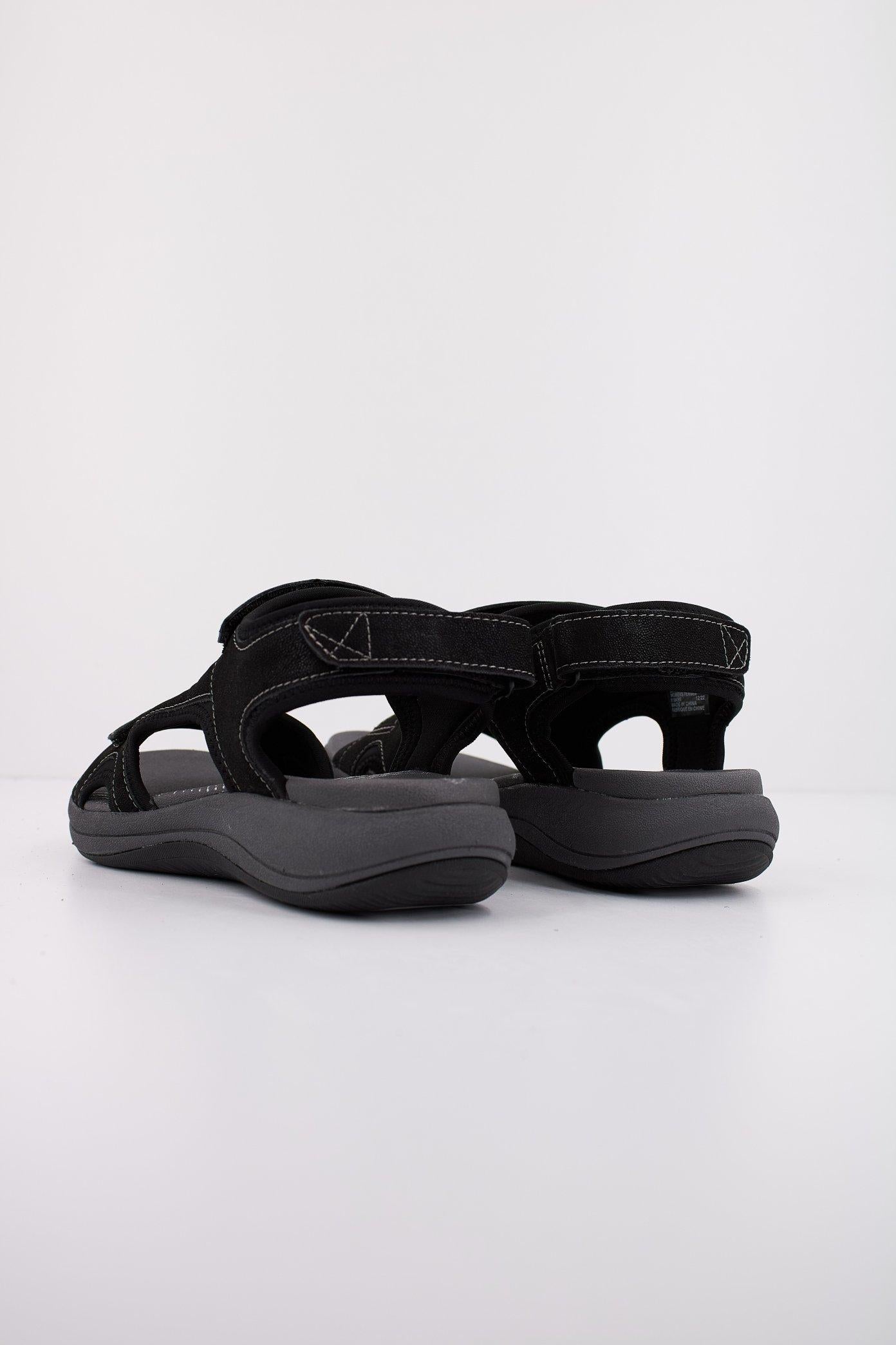CLARKS MIRA BAY en color NEGRO (3)