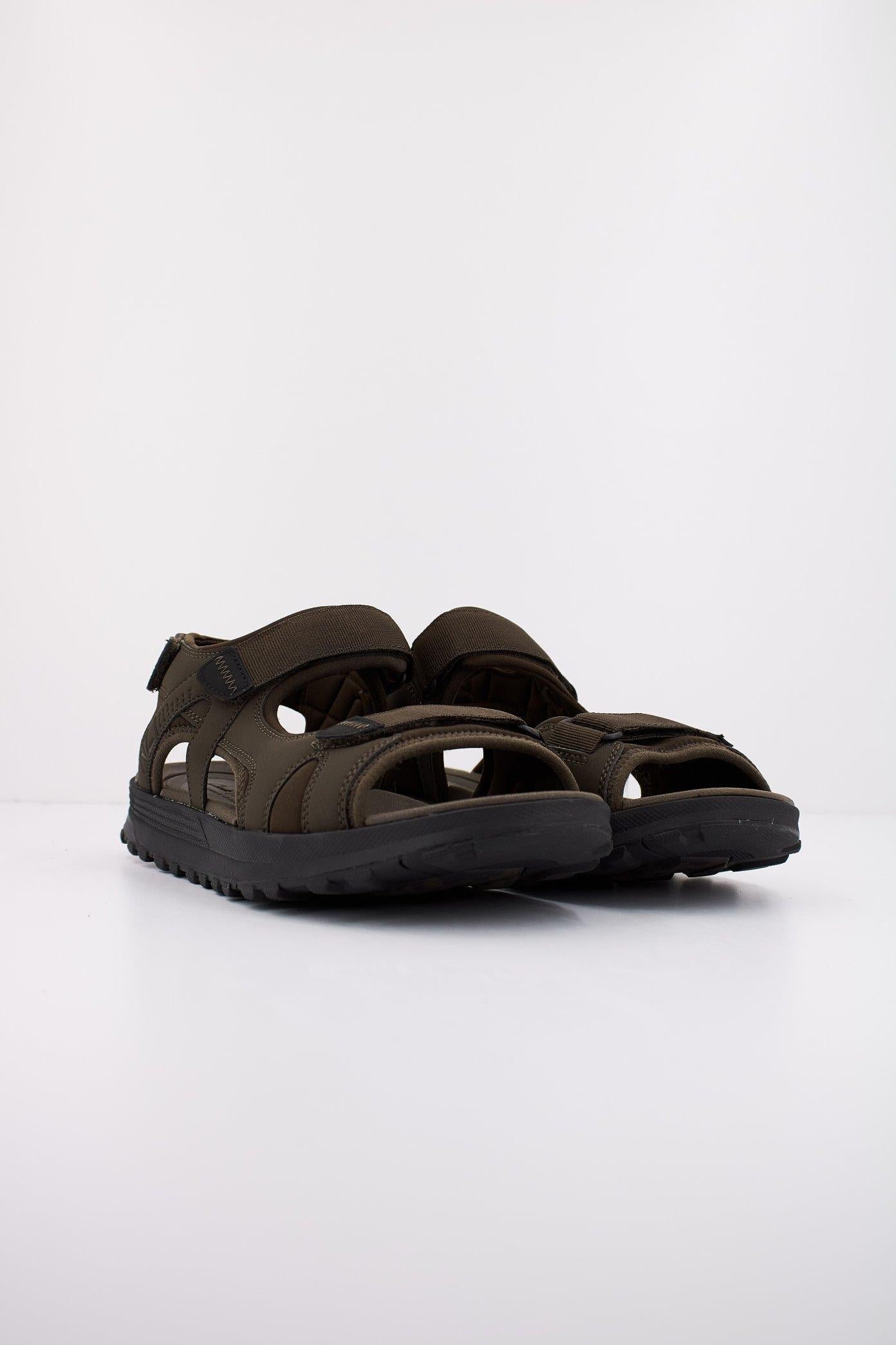 CLARKS ATL TREK SUN en color MARRON (2)