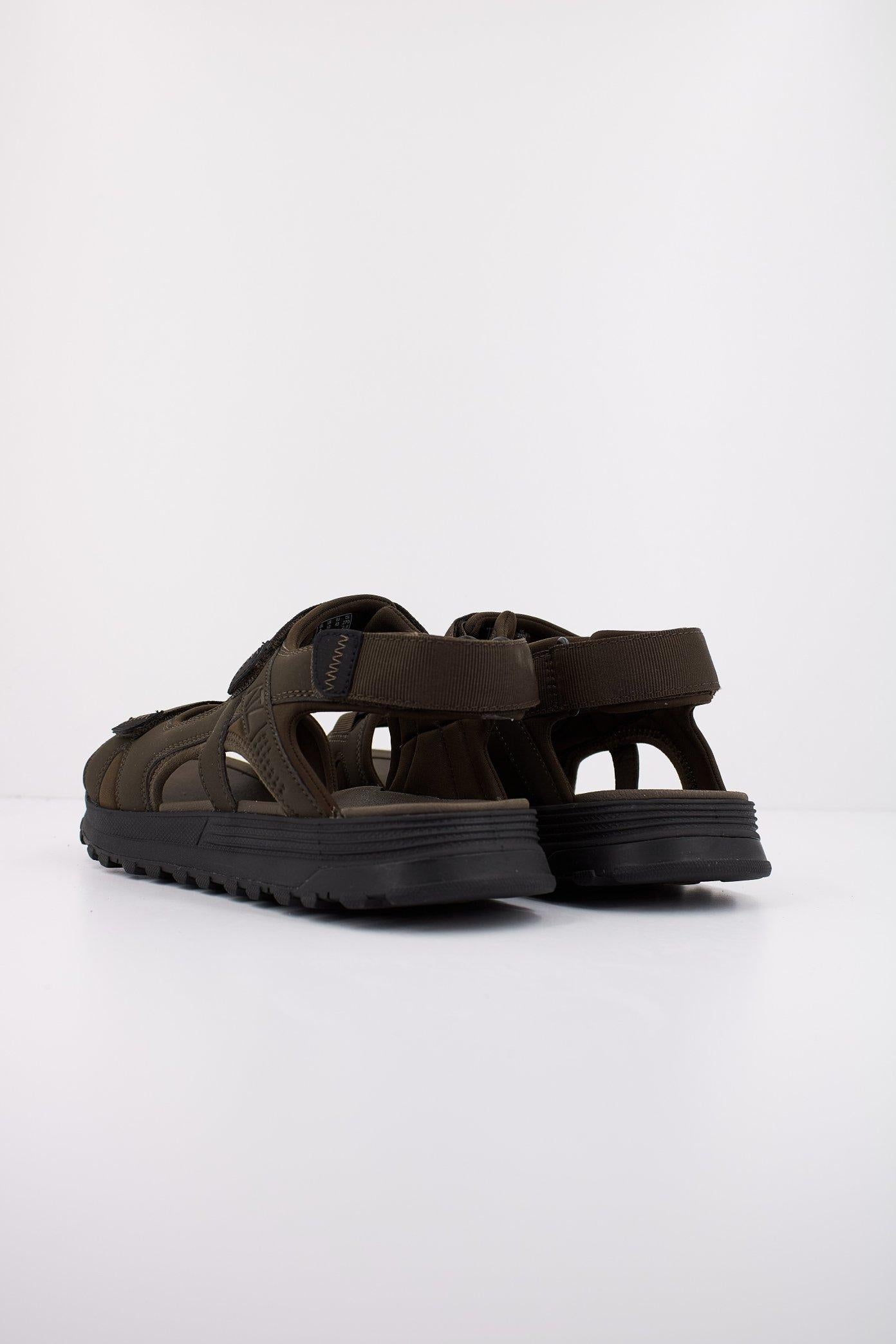 CLARKS ATL TREK SUN en color MARRON (3)