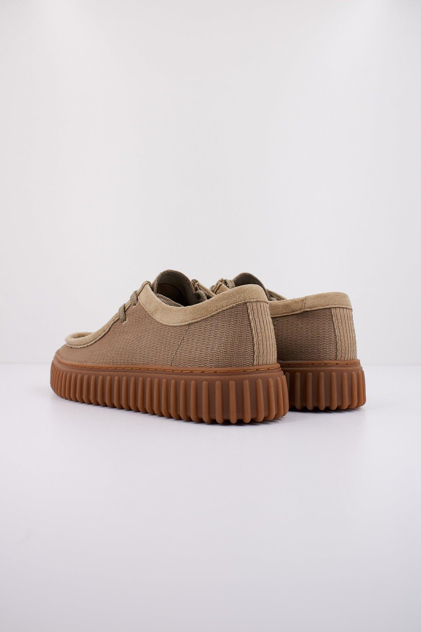 CLARKS TORHILL LO en color MARRON (3)