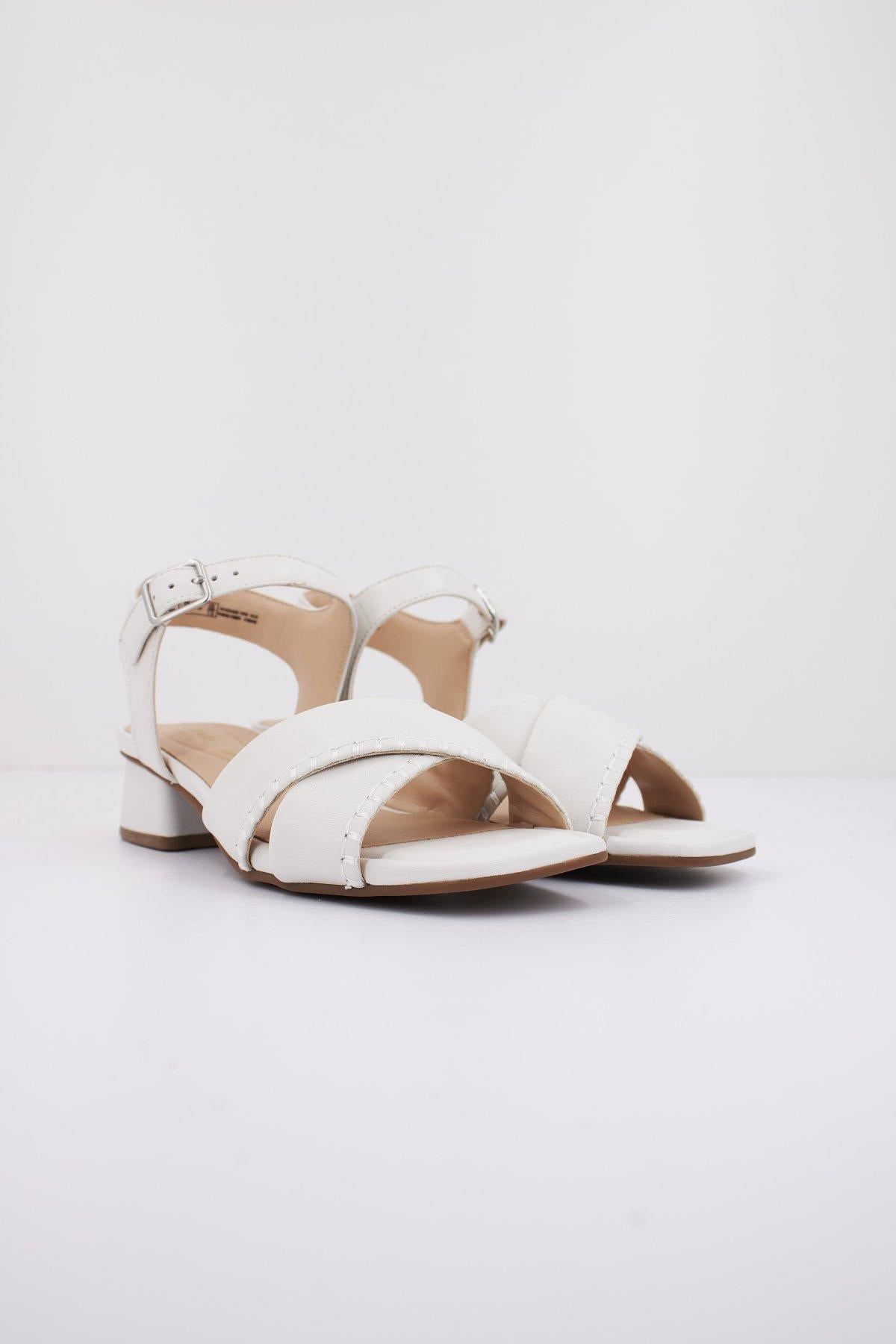 CLARKS ORINOCO CROSS en color BLANCO (2)