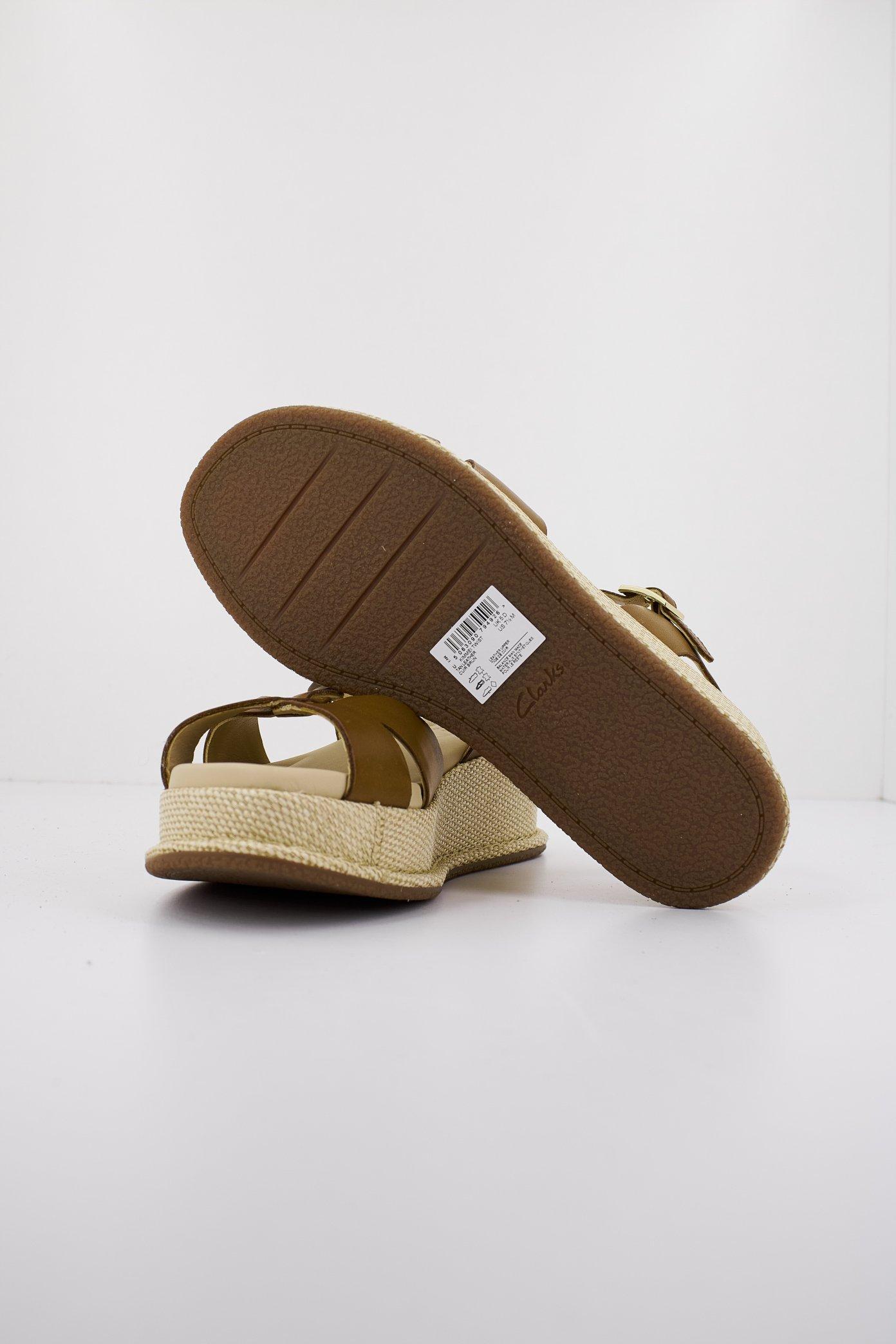 CLARKS KIMMEI TWIST en color MARRON (4)