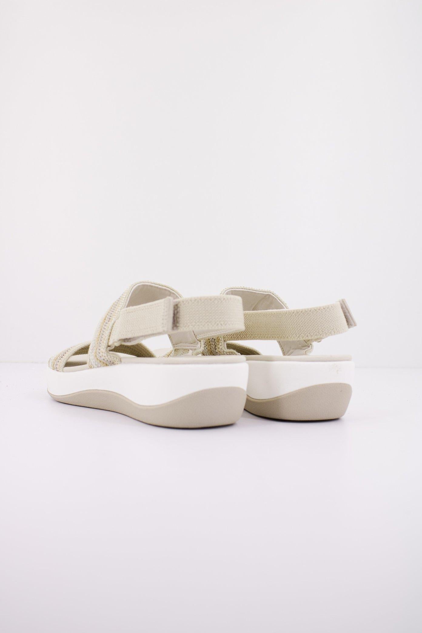CLARKS ARLA STROLL en color BEIS (3)