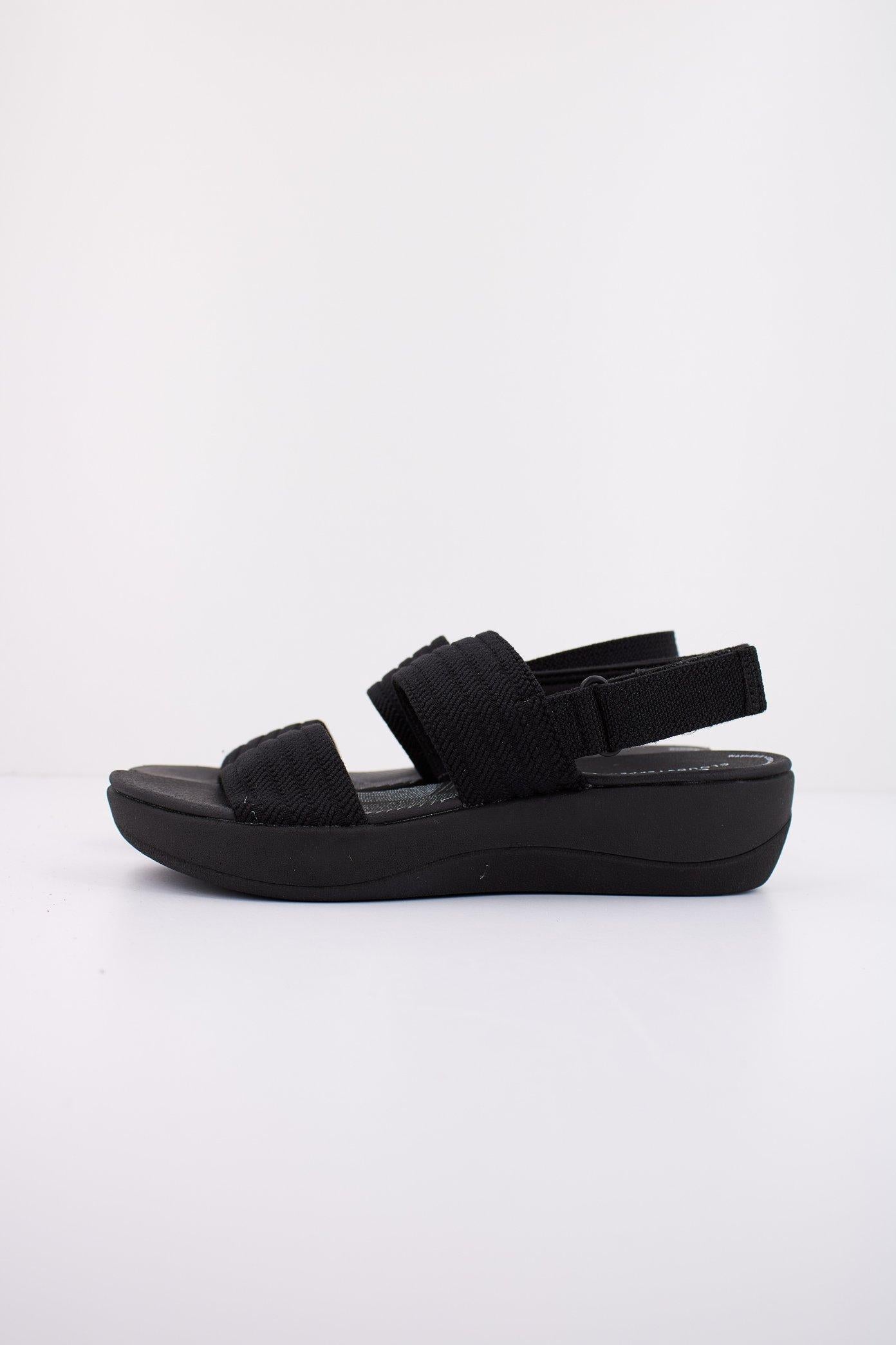 CLARKS ARLA STROLL en color NEGRO (1)