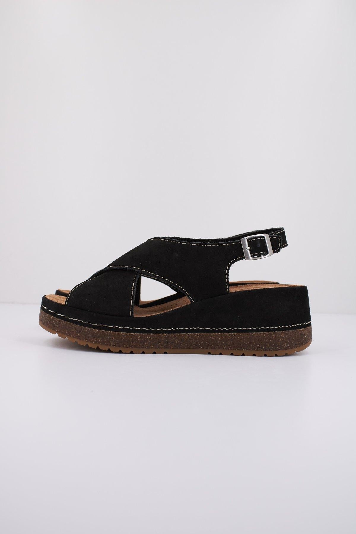 CLARKS KASSANDA STEP en color NEGRO (1)