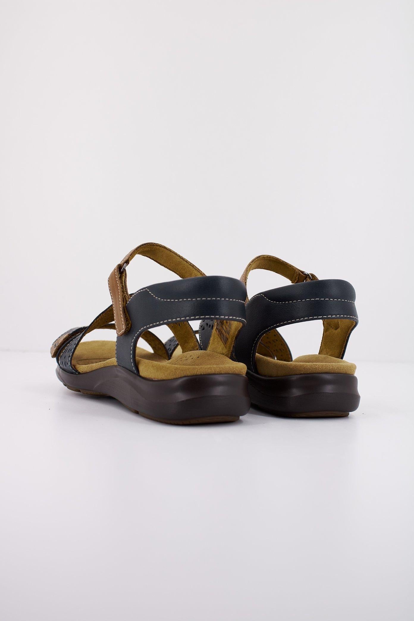 CLARKS KITLY WAY en color AZUL (3)