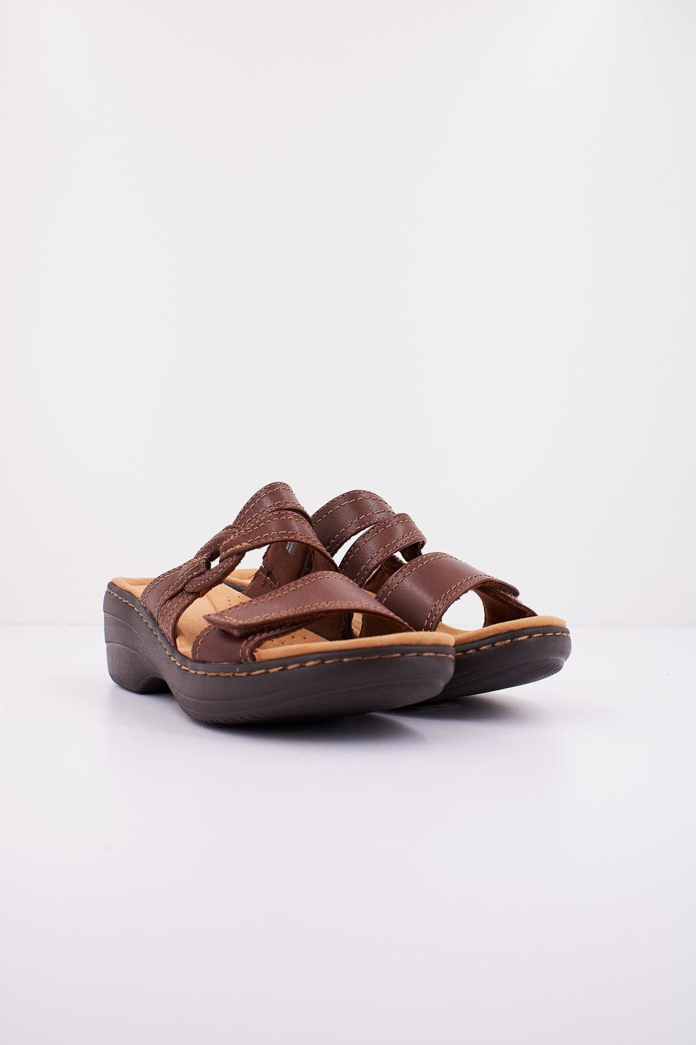 CLARKS MERLIAH CORAL en color MARRON (2)