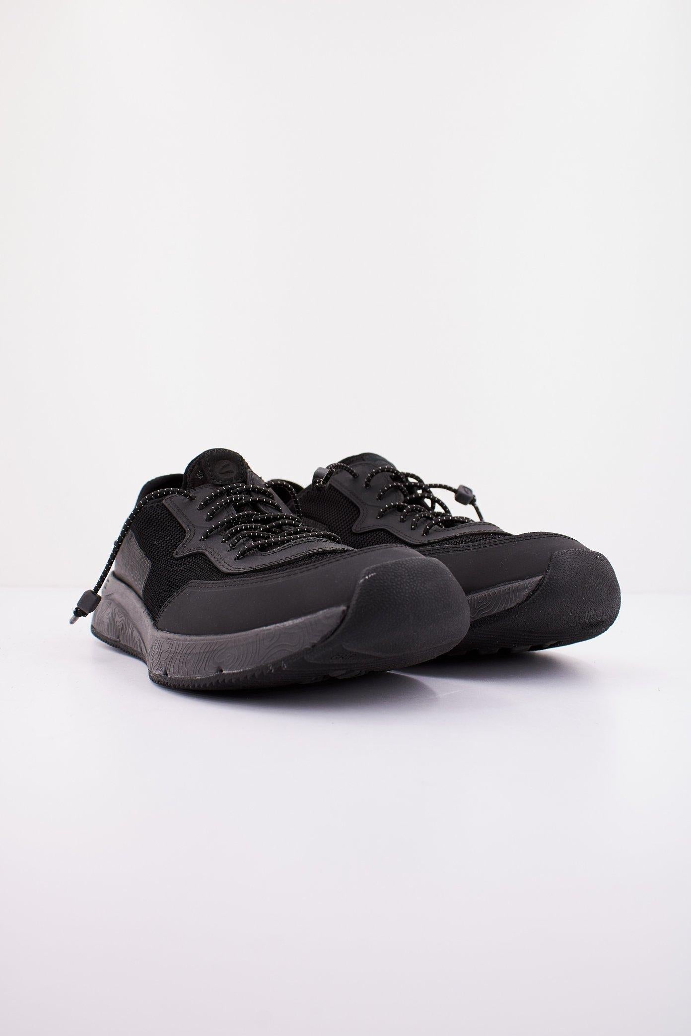 CLARKS DAVIS LOW en color NEGRO (2)