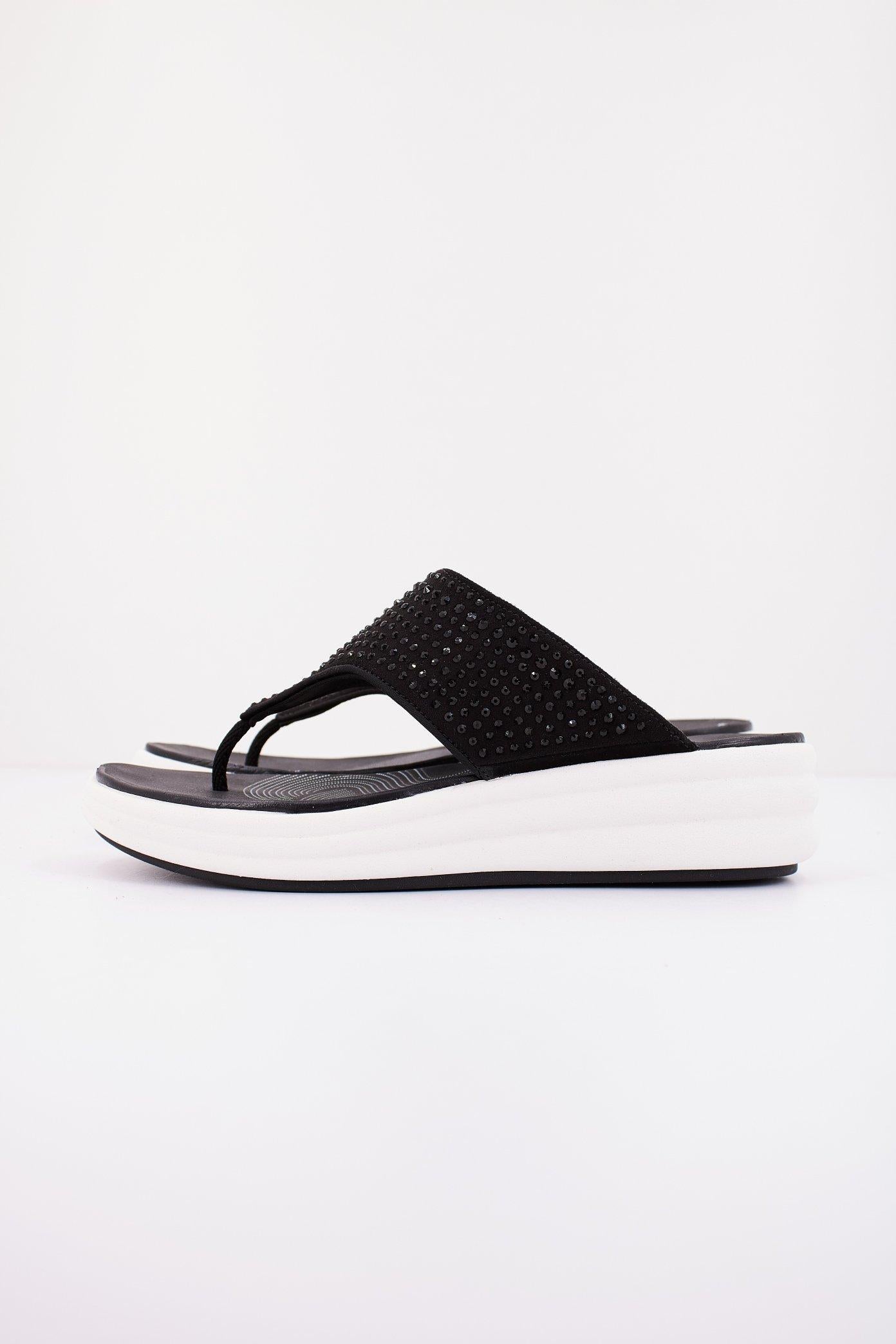CLARKS DRIFT JAUNT en color NEGRO (1)