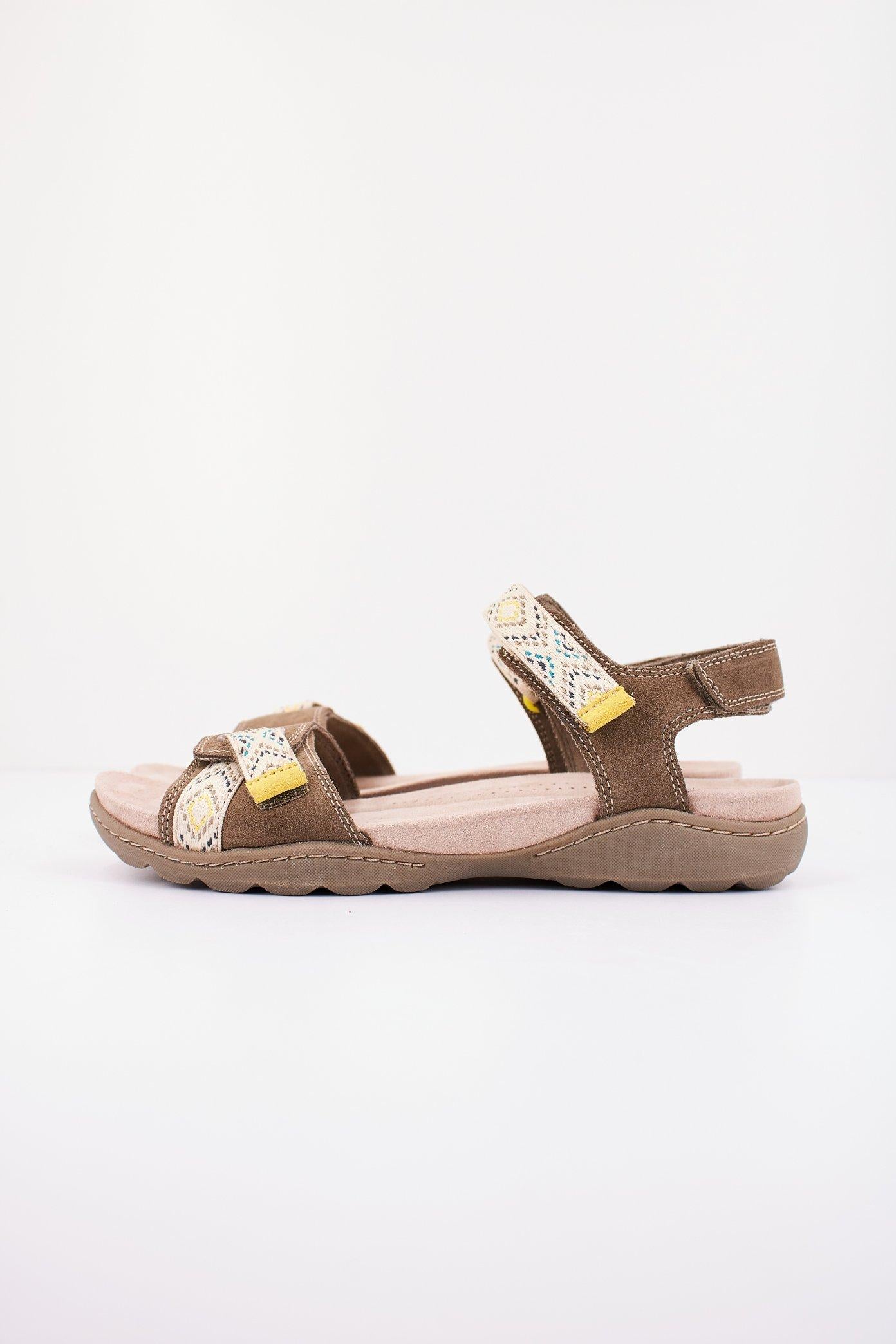 CLARKS AMANDA SPRINT en color VERDE (1)