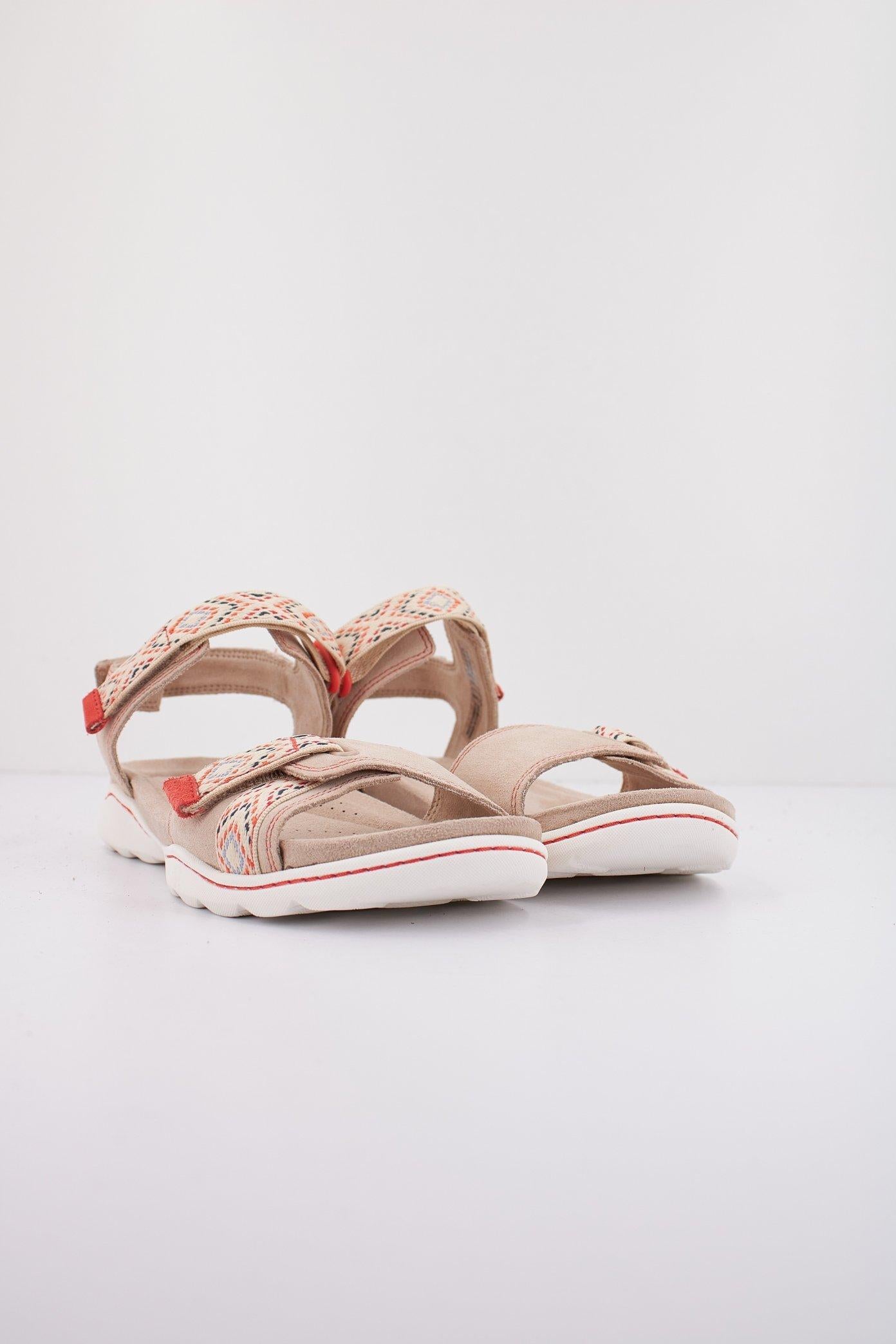CLARKS AMANDA SPRINT en color MARRON CLARO (2)