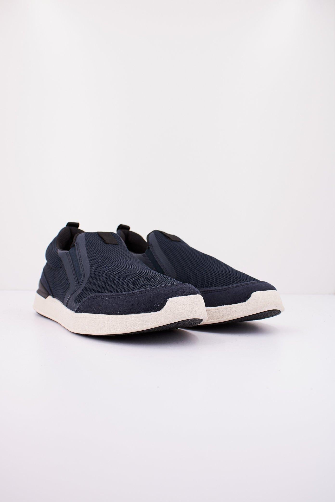 CLARKS LT EASE en color AZUL (2)