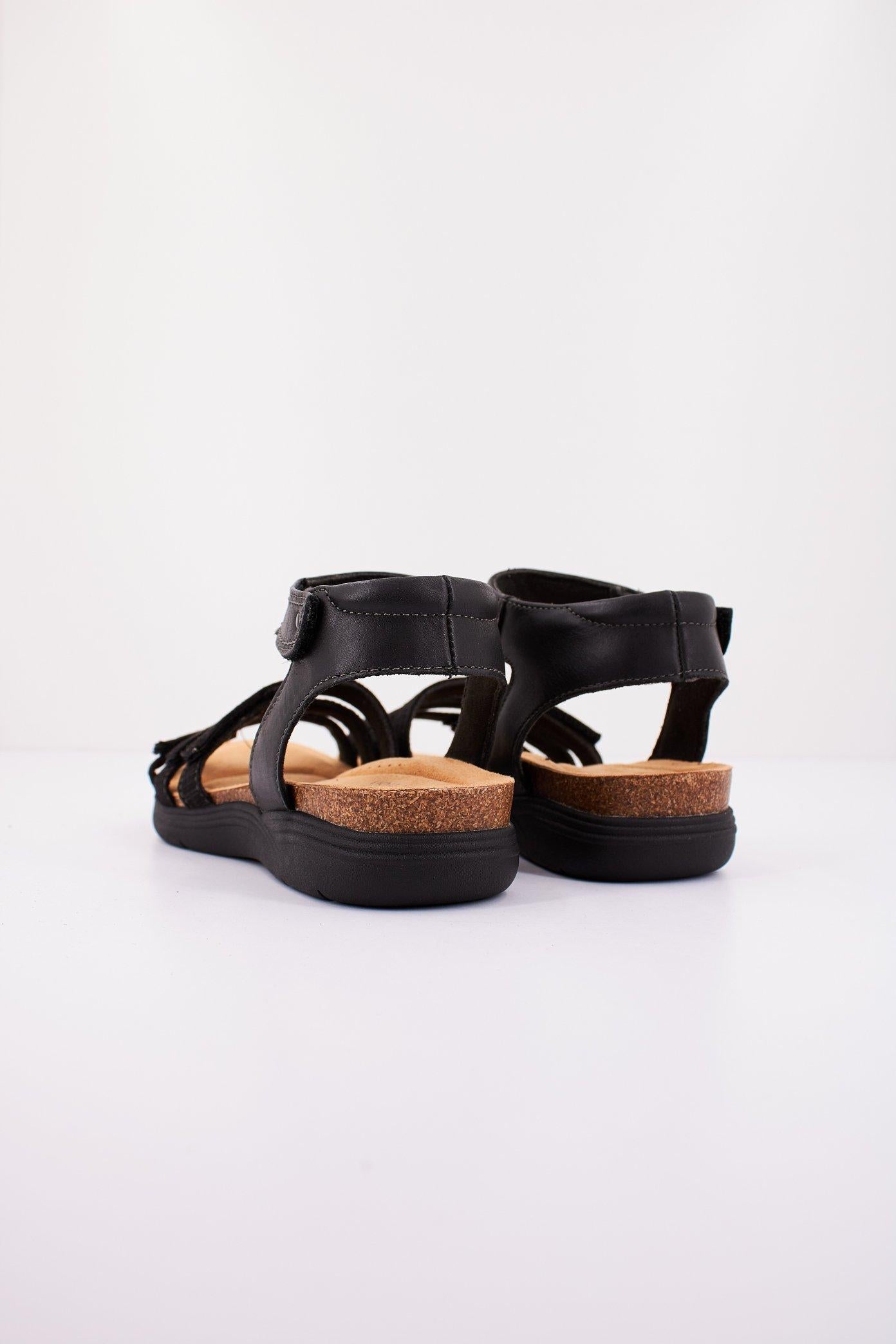CLARKS APRIL DOVE en color NEGRO (3)