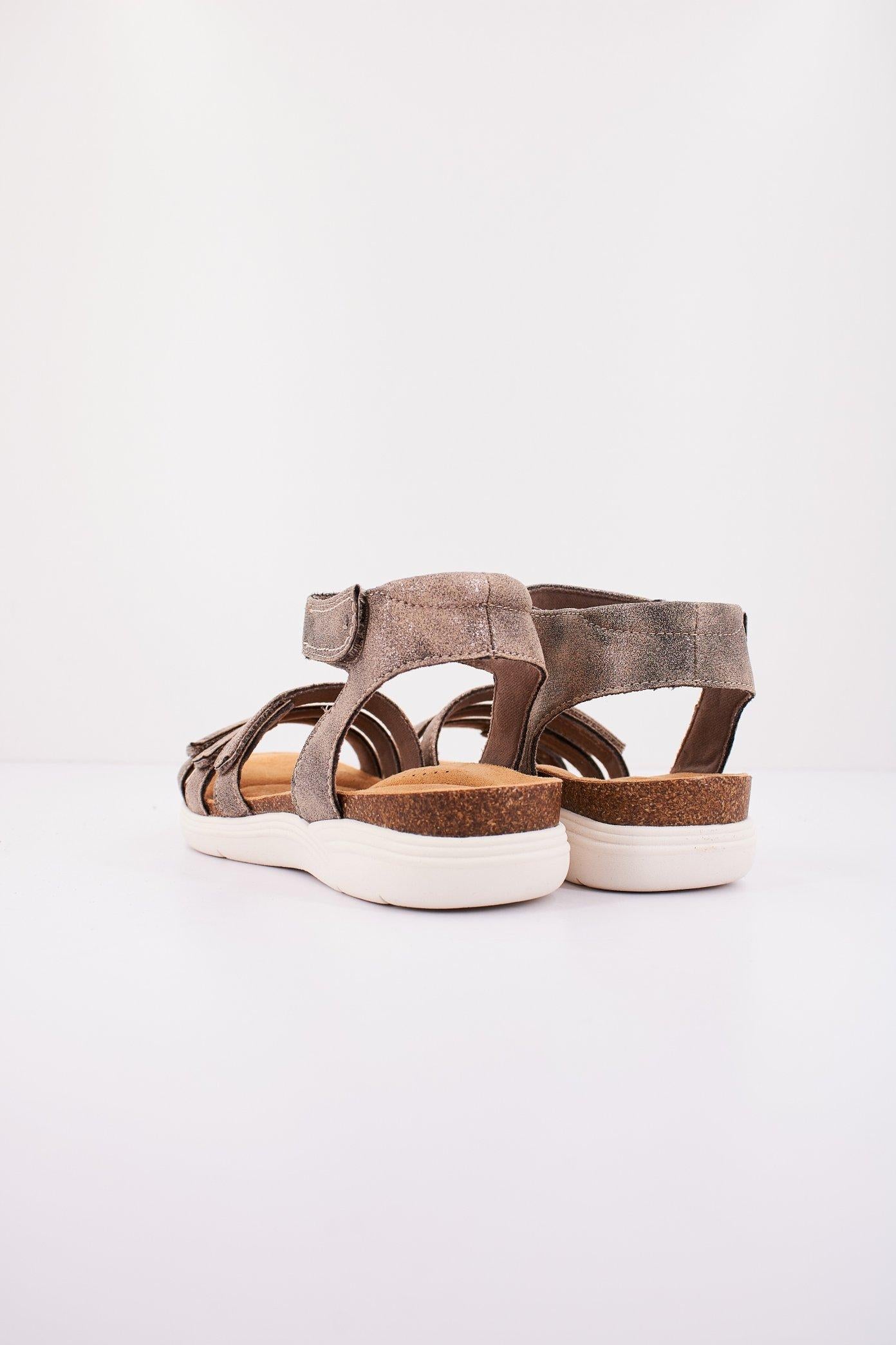 CLARKS APRIL DOVE en color PLATA (3)
