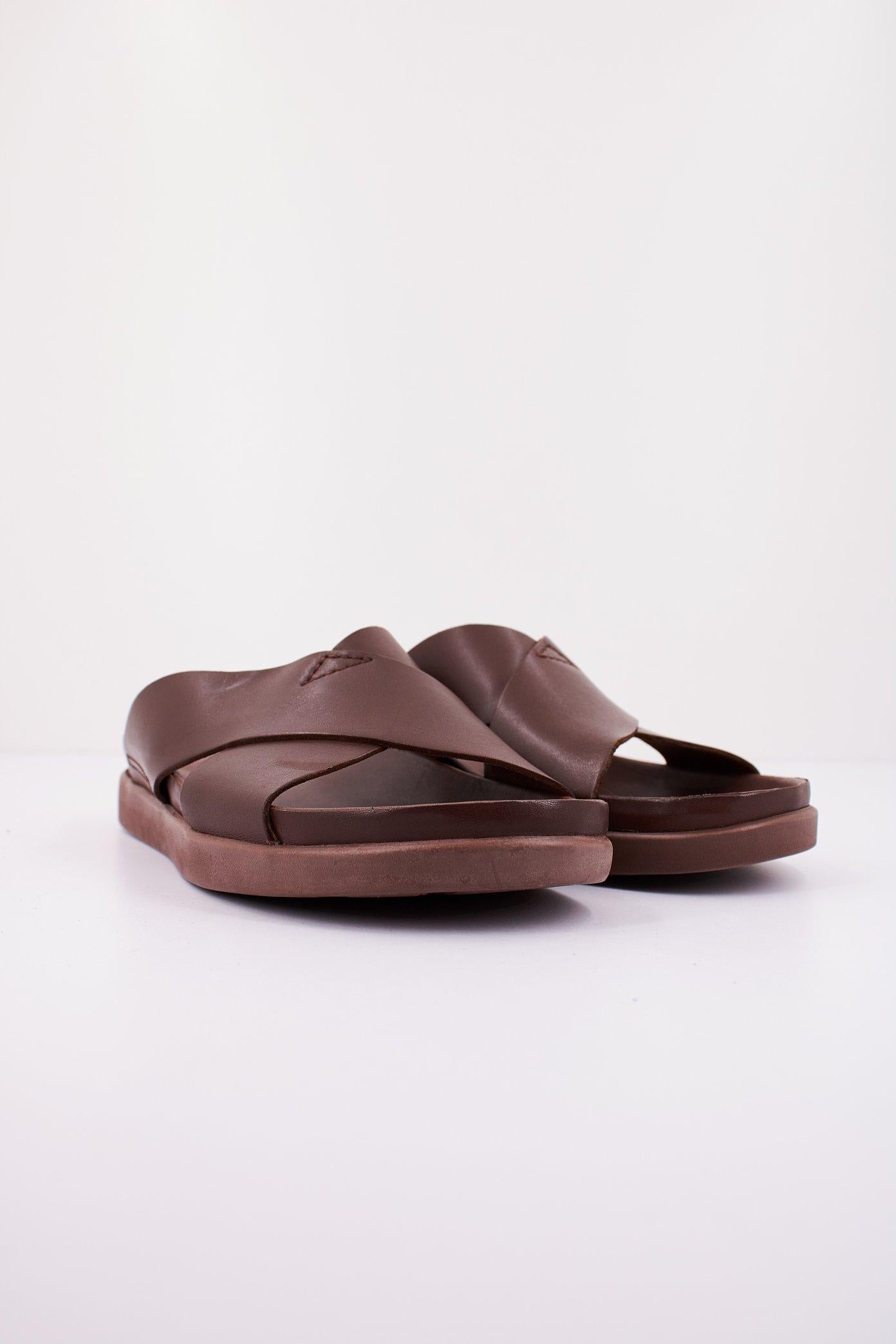 CLARKS SUNDER WAVE en color MARRON (2)