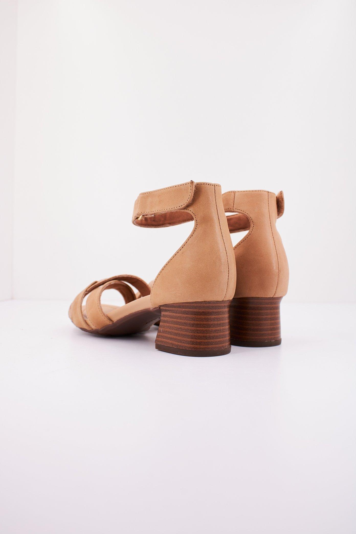 CLARKS DESIRAE LILY en color MARRON CLARO (3)