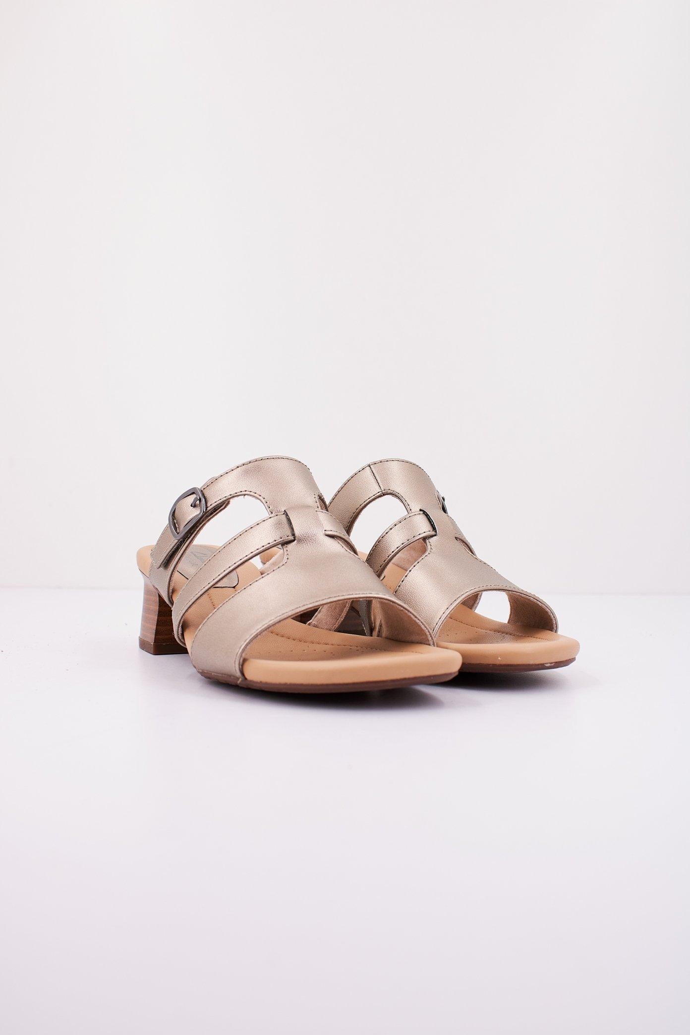 CLARKS DESIRAE PALM en color BRONCE (2)