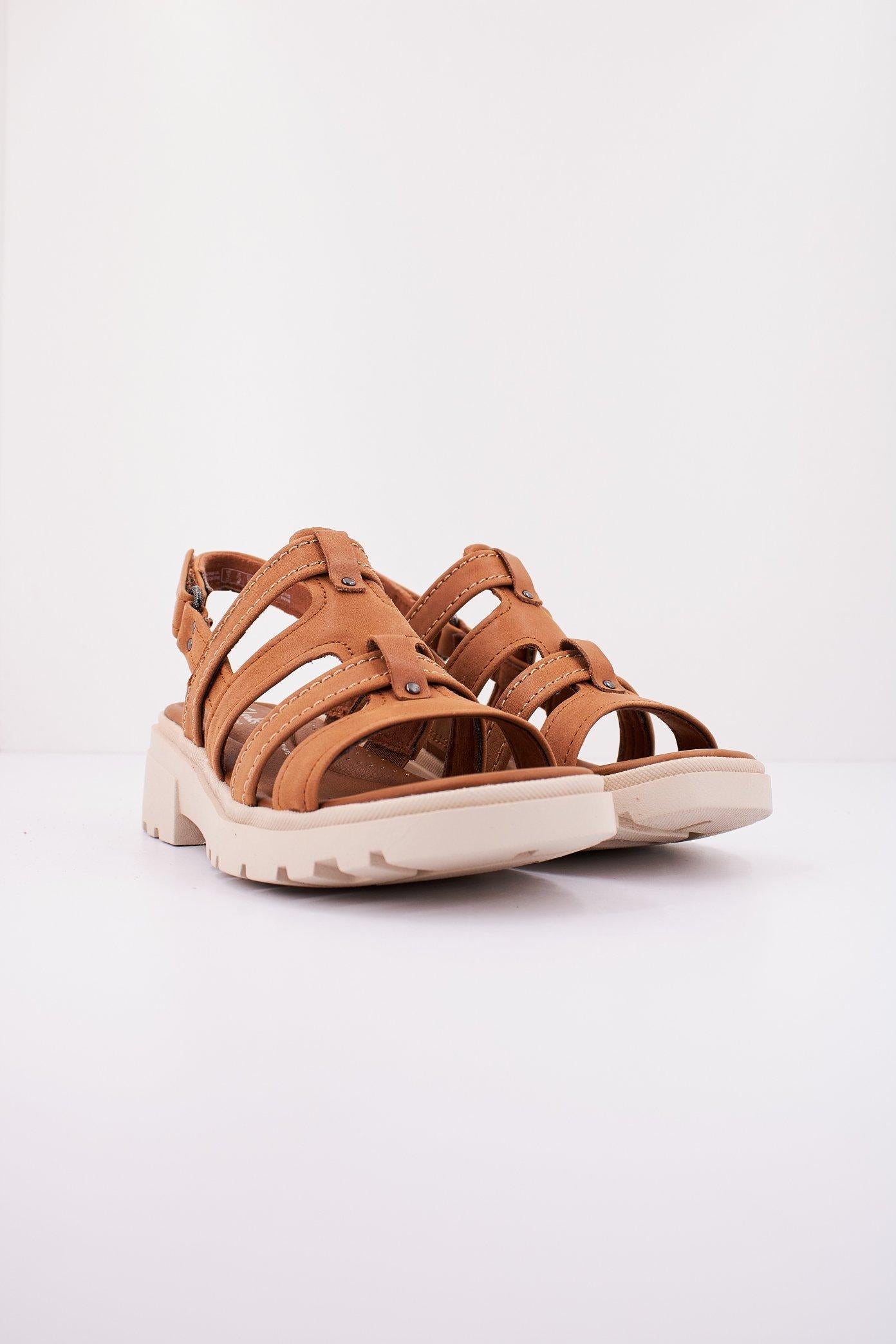 CLARKS COAST SHINE en color MARRON CLARO (2)