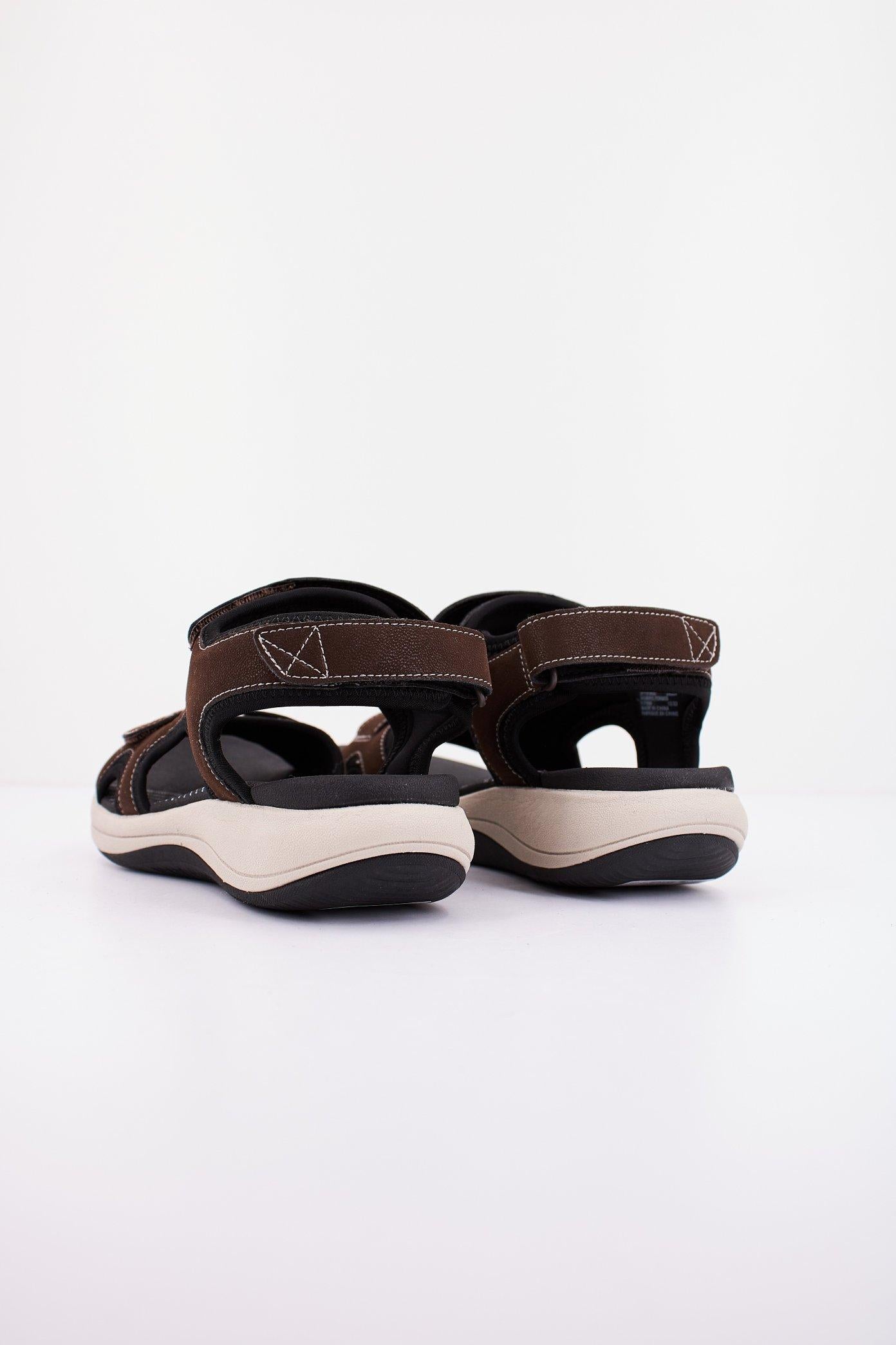 CLARKS MIRA BAY en color MARRON (3)