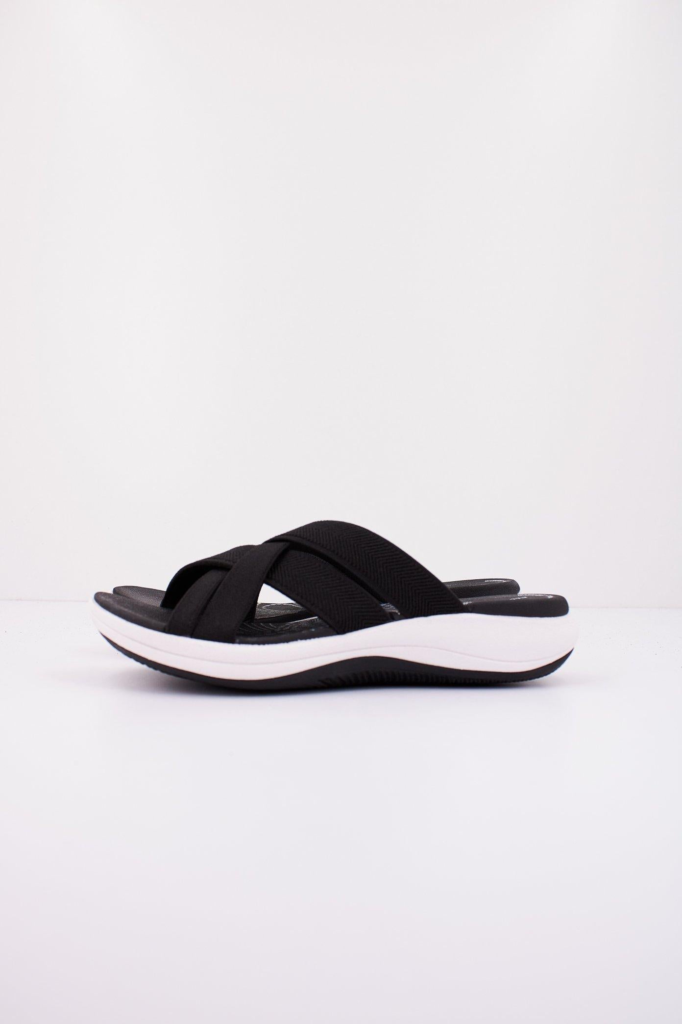CLARKS MIRA GROVE en color NEGRO (1)