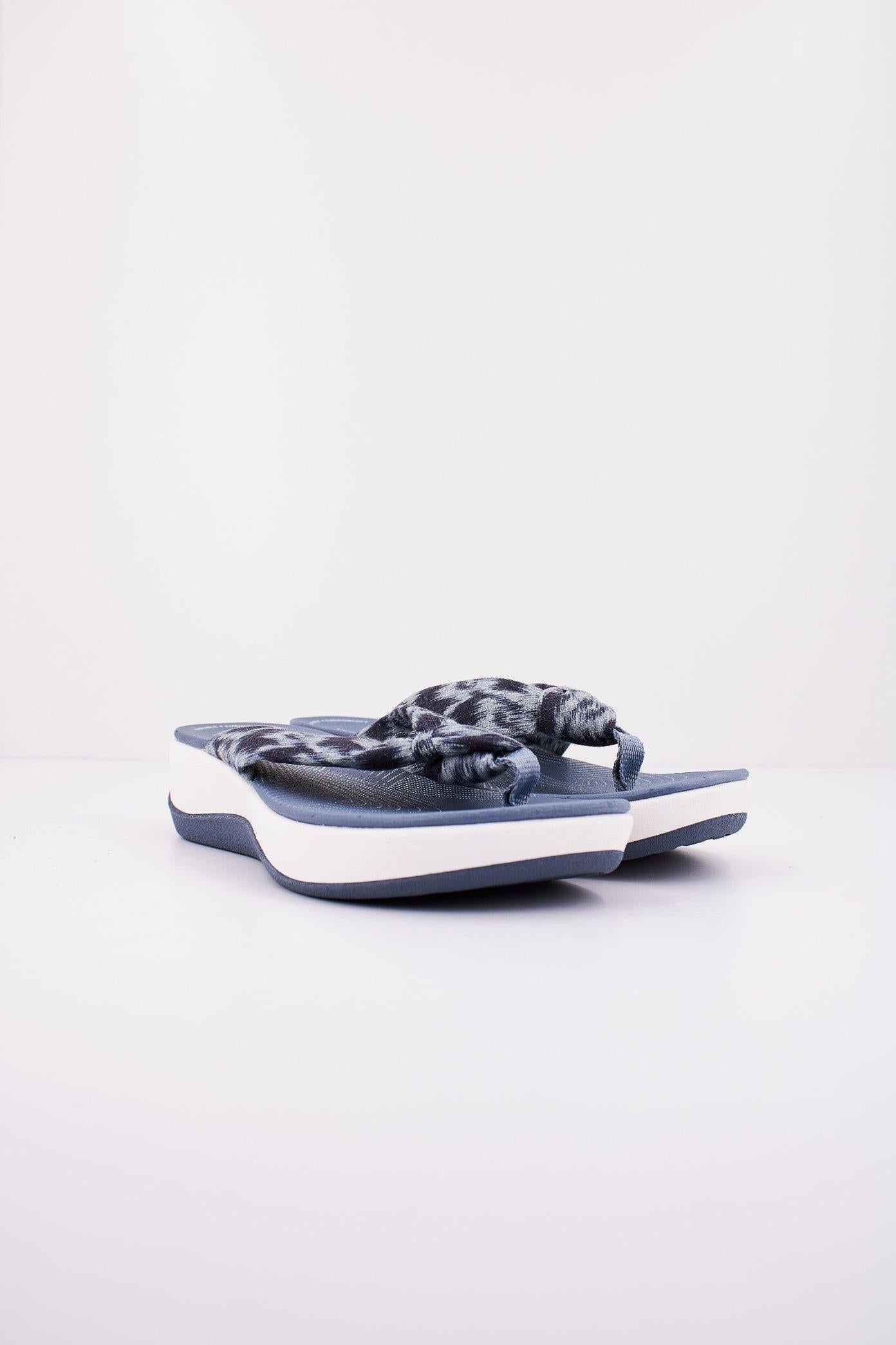 CLARKS ARLA GLISON en color AZUL (2)