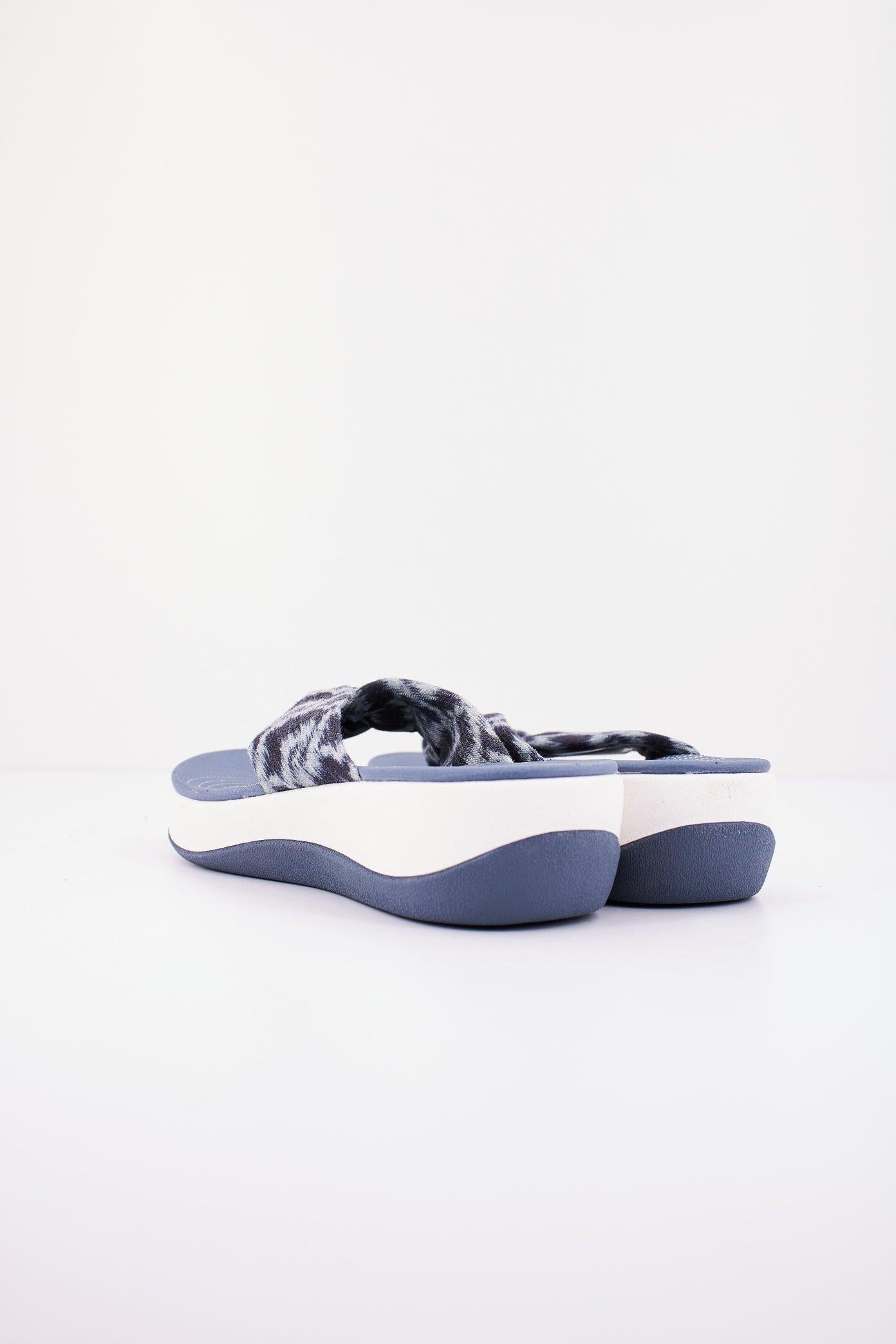 CLARKS ARLA GLISON en color AZUL (3)
