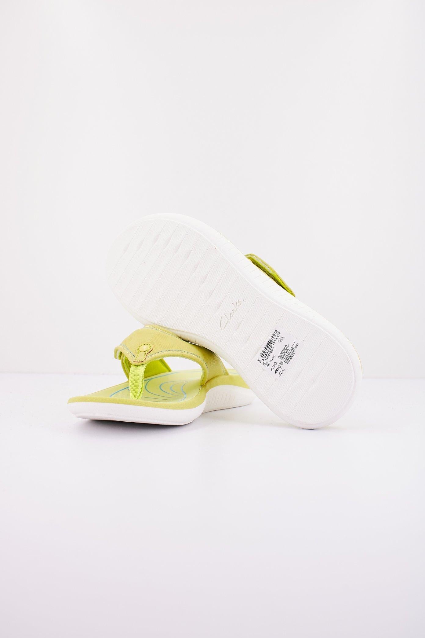 CLARKS GLIDE POST en color VERDE (4)