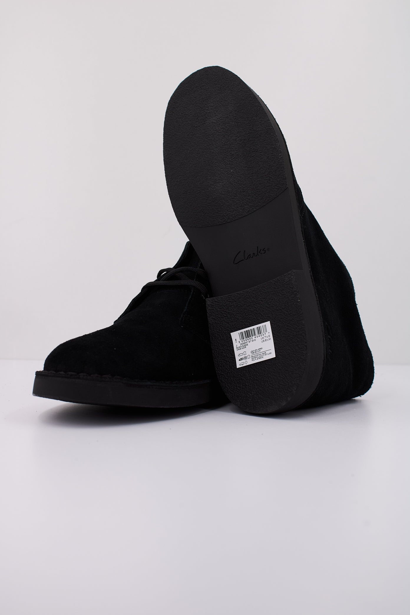 CLARKS DESERT BT EVO en color NEGRO (5)