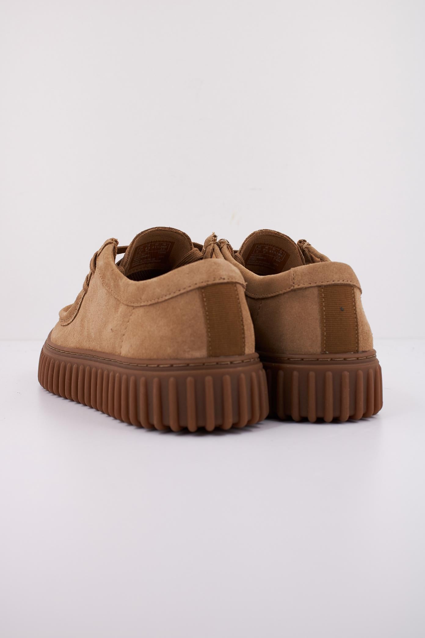 CLARKS TORHILL LO en color MARRON CLARO (4)