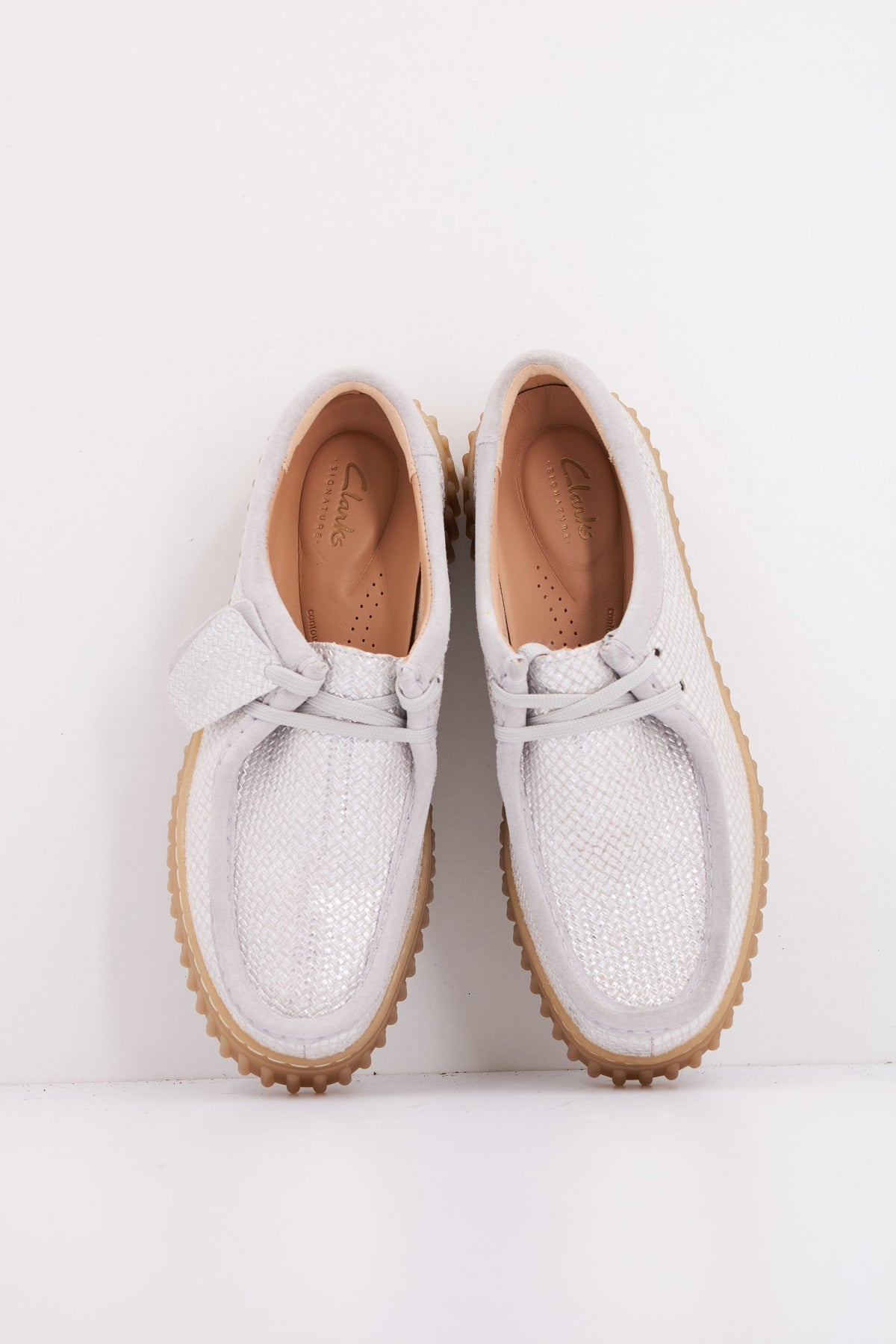 CLARKS TORHILL BEE en color PLATA (3)