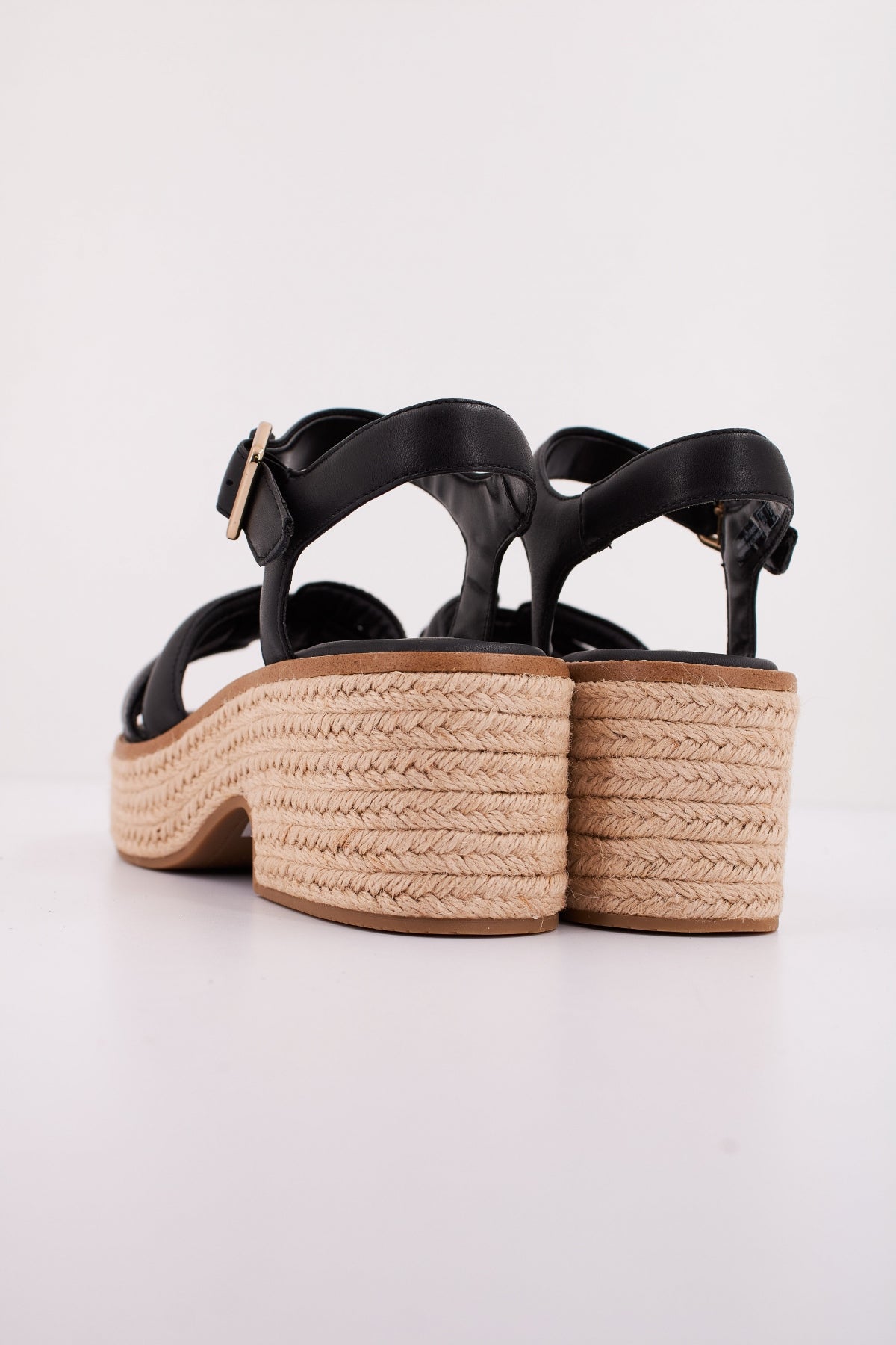 CLARKS COLEDALE STRAP en color NEGRO (4)