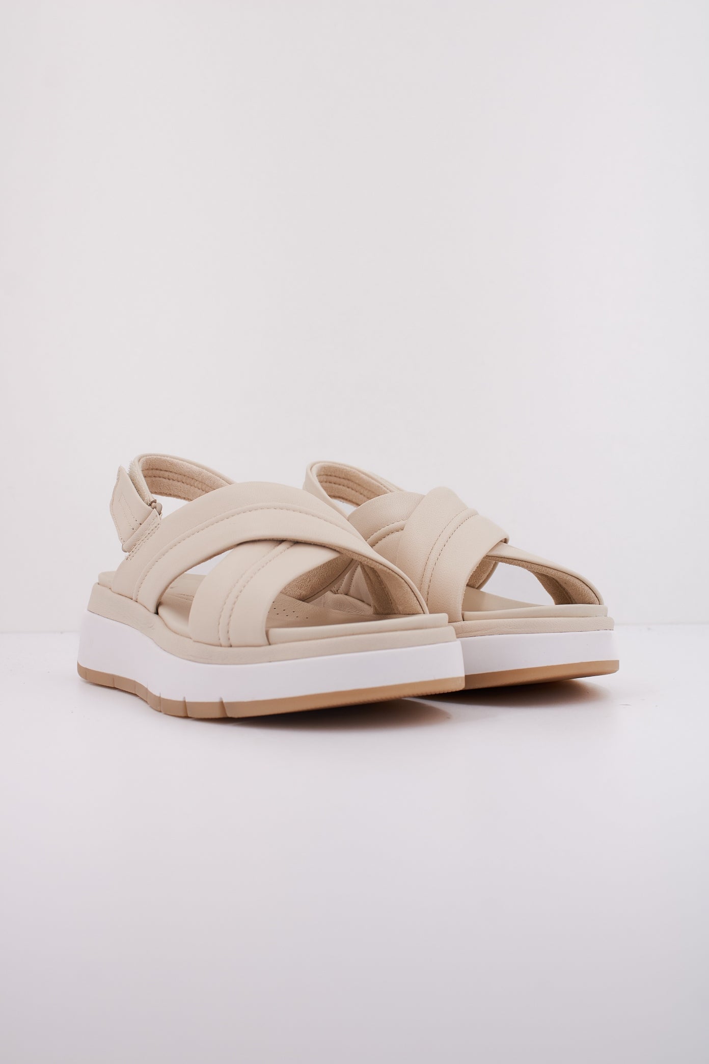 CLARKS C en color BEIS (2)