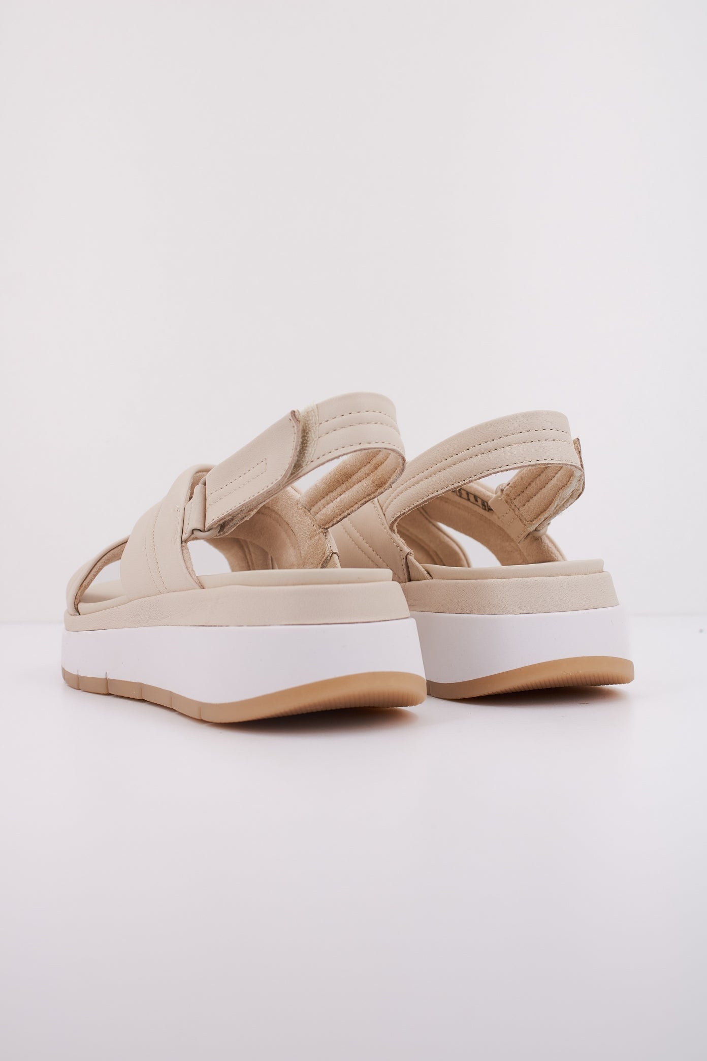 CLARKS C en color BEIS (4)